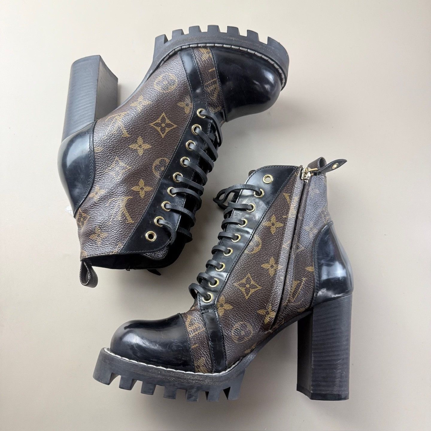 Louis Vuitton Louis Vuitton Monogram Lace-Up Ankle Boots Size US 6 / IT 36 - 5 Thumbnail