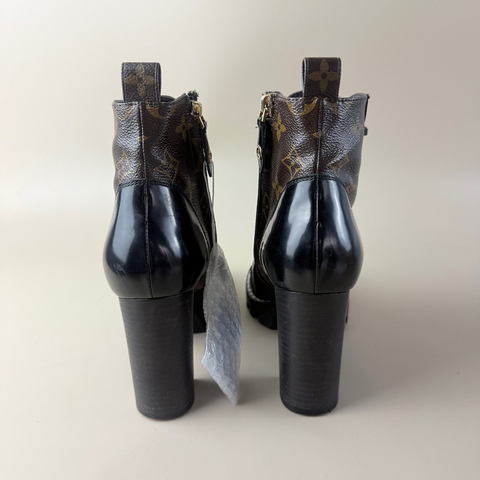 Louis Vuitton Louis Vuitton Monogram Lace-Up Ankle Boots Size US 6 / IT 36 - 3 Thumbnail