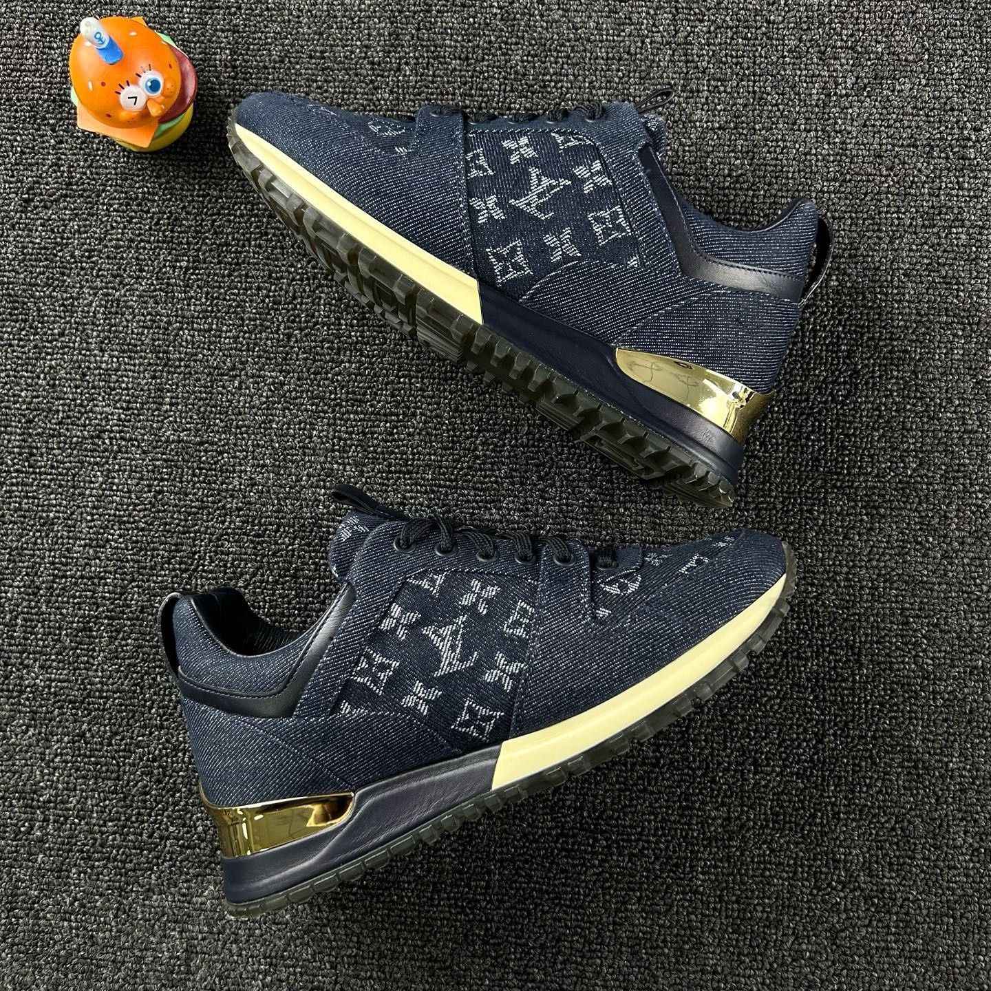 Louis Vuitton Louis Vuitton Monogram Denim Sneakers Size US 4 / IT 34 - 4 Thumbnail