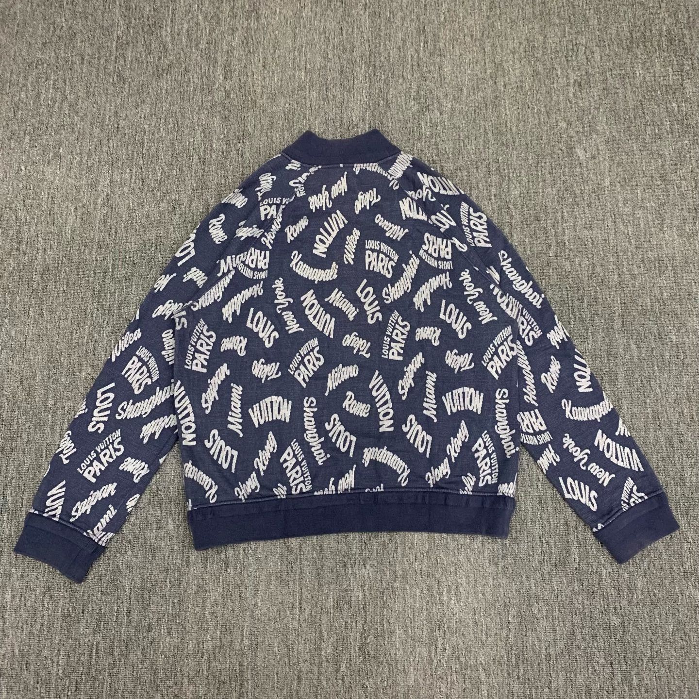 Louis Vuitton LV Blue Half-Zip Slogan Print Sweatshirt Size US XXL / EU 58 / 5 - 2 Thumbnail