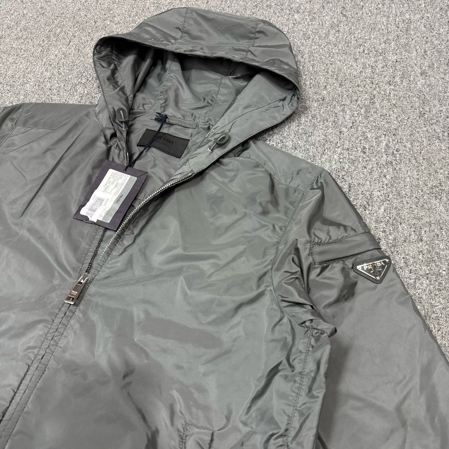 Prada Prada Gray Triangle Logo Nylon Jacket Size US S / EU 44-46 / 1 - 3 Thumbnail