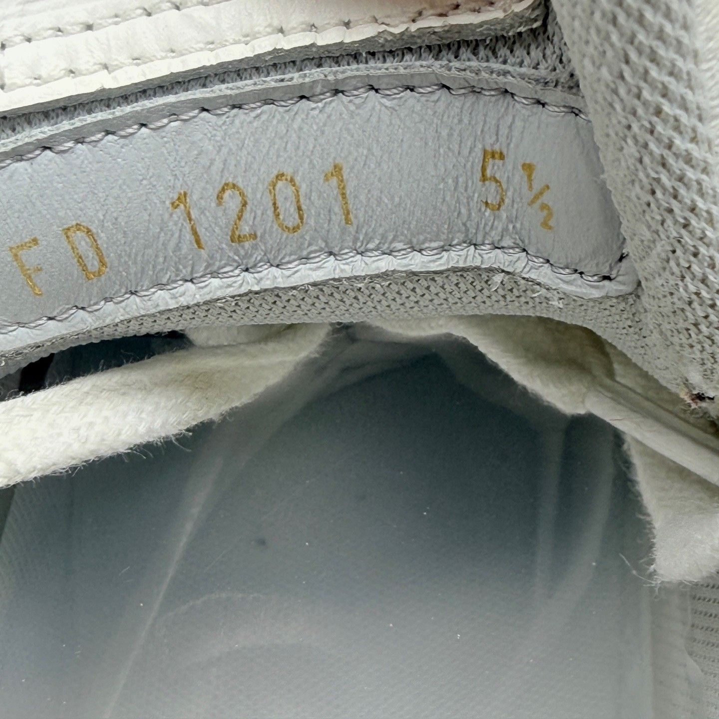 Louis Vuitton LV Trainer Casual Sneakers Size US 5.5 / EU 38 - 7 Thumbnail