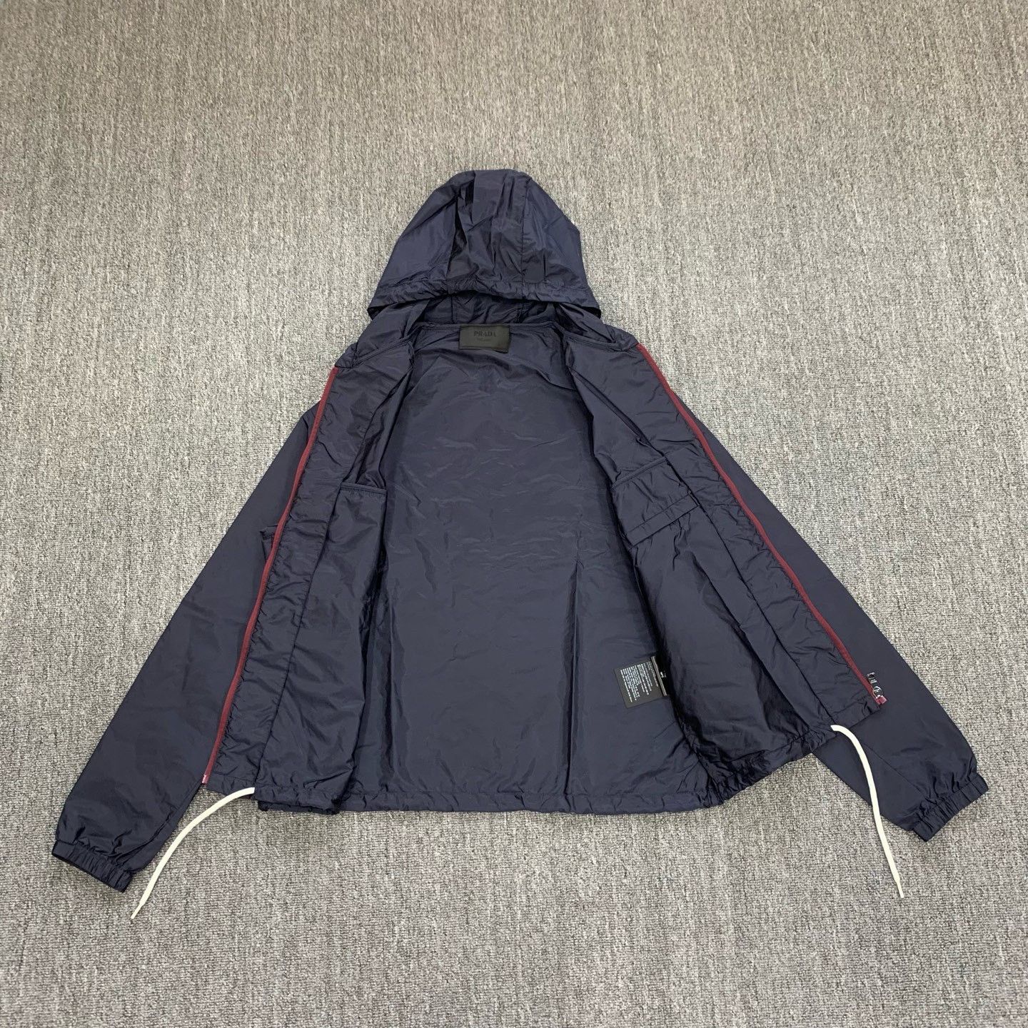Prada Prada 2025 Blue Triangle Logo Nylon Jacket Size US M / EU 48-50 / 2 - 9 Thumbnail