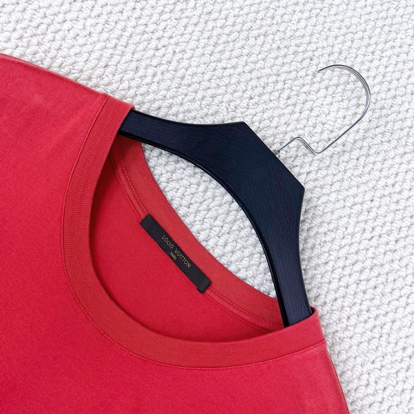Louis Vuitton Louis Vuitton Red Embroidered Logo Short Sleeve Size US XL / EU 56 / 4 - 3 Thumbnail