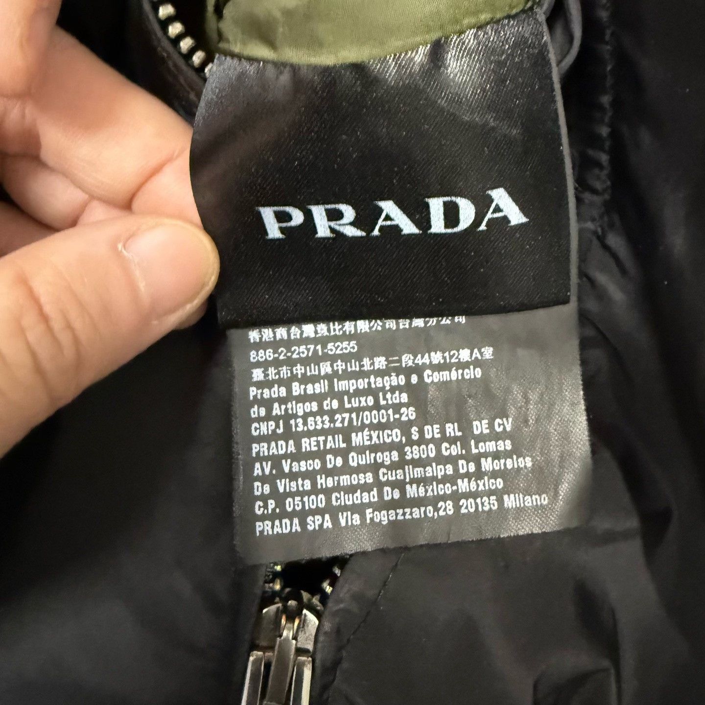 Prada Prada Reversible Logo Padded Coat Size US M / EU 48-50 / 2 - 4 Thumbnail