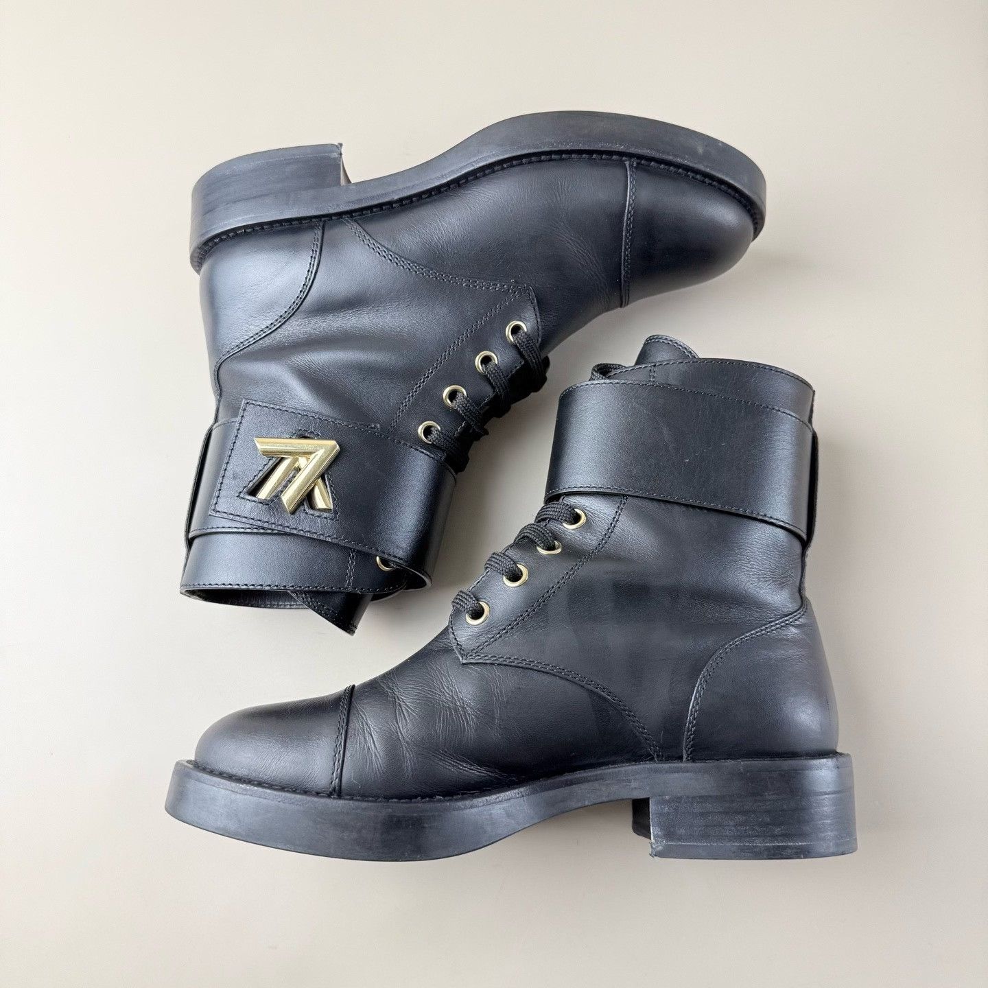 Louis Vuitton LV Black Gold Strap Lock Ankle Boots Size US 4.5 / IT 34.5 - 5 Thumbnail