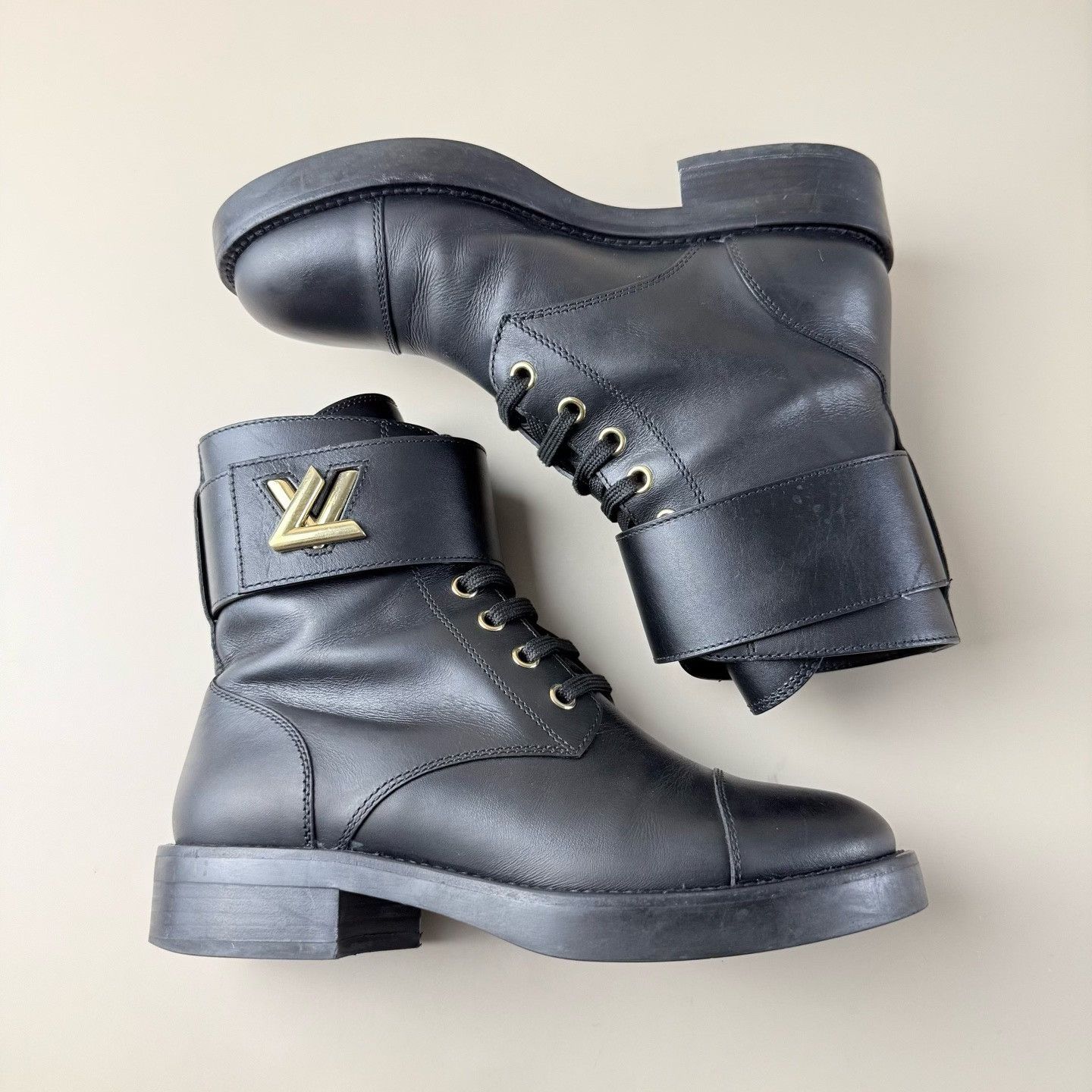 Louis Vuitton LV Black Gold Strap Lock Ankle Boots Size US 4.5 / IT 34.5 - 6 Thumbnail