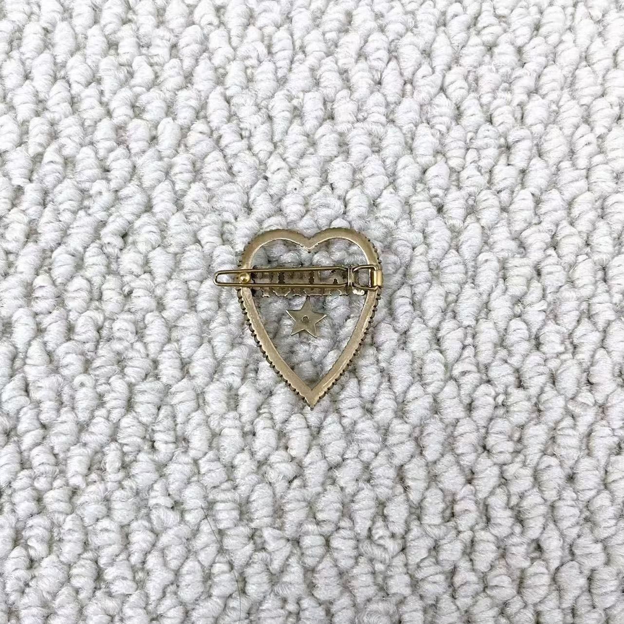 Dior Dior Heart Star Logo Hairpin Brooch Size ONE SIZE - 2 Thumbnail