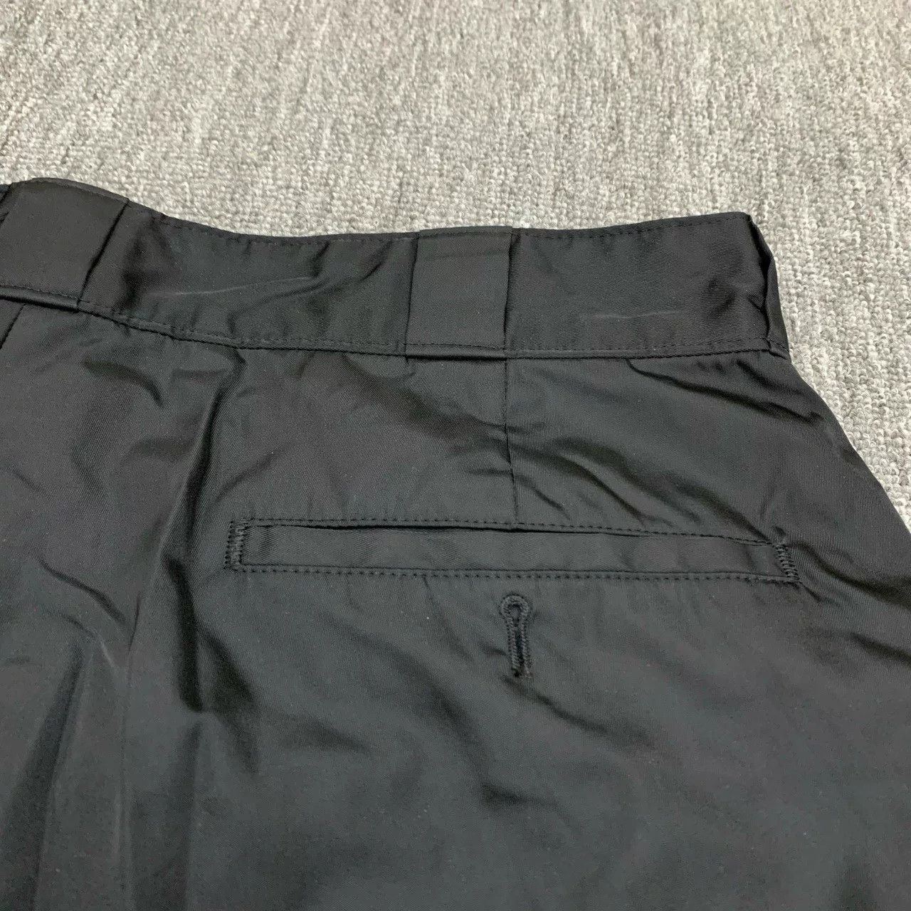 Prada Prada Nylon Shorts with Triangle Logo Size US 32 / EU 48 - 9 Thumbnail