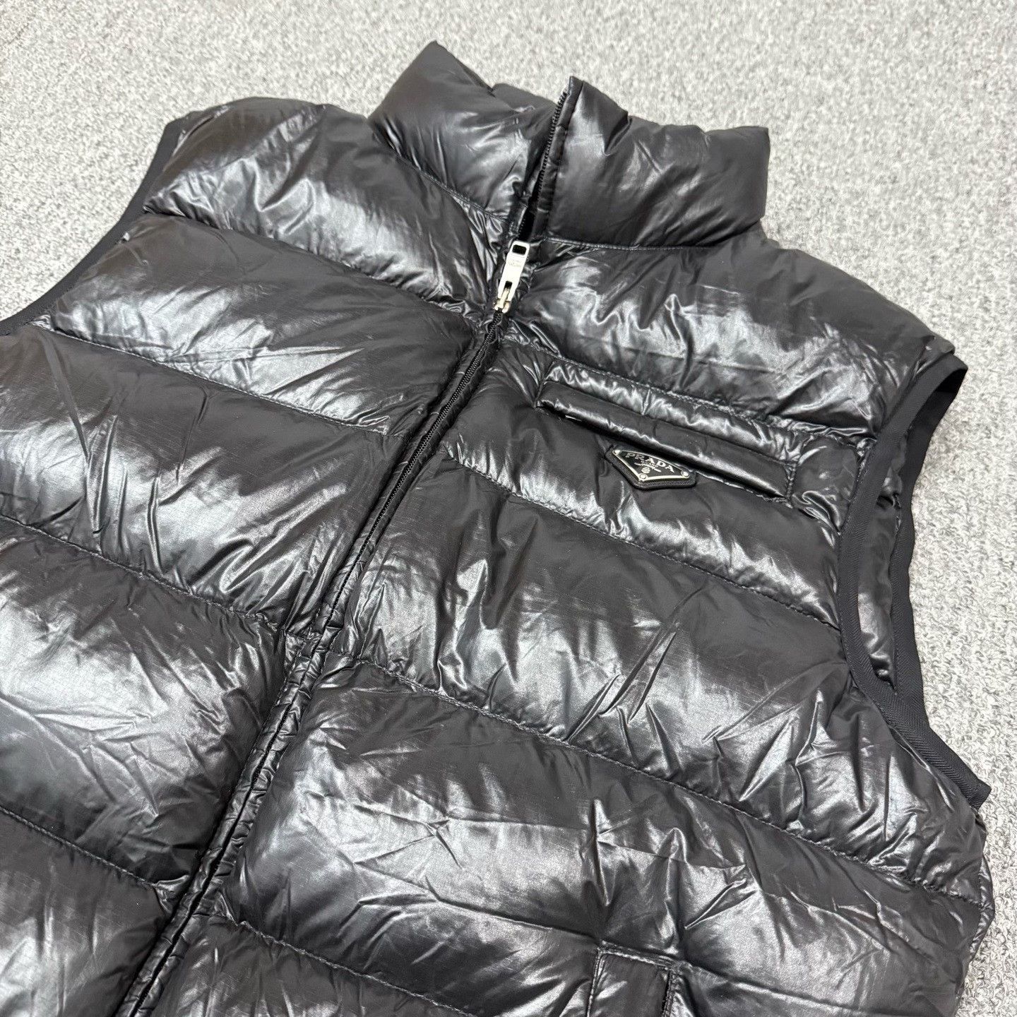 Prada Prada Black Triangle Logo Down Vest Size US L / EU 52-54 / 3 - 3 Thumbnail