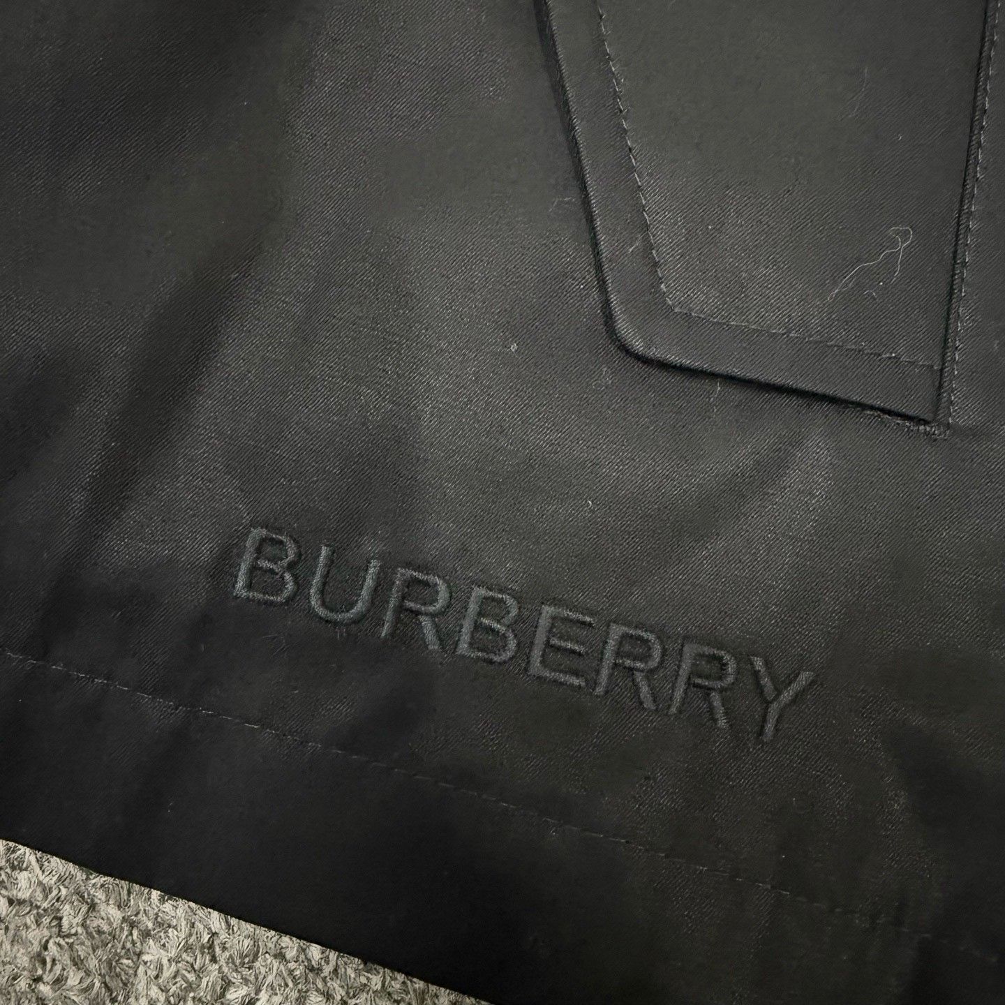 Burberry Burberry Black Hem Embroidered Logo Jacket Size US M / EU 48-50 / 2 - 4 Thumbnail