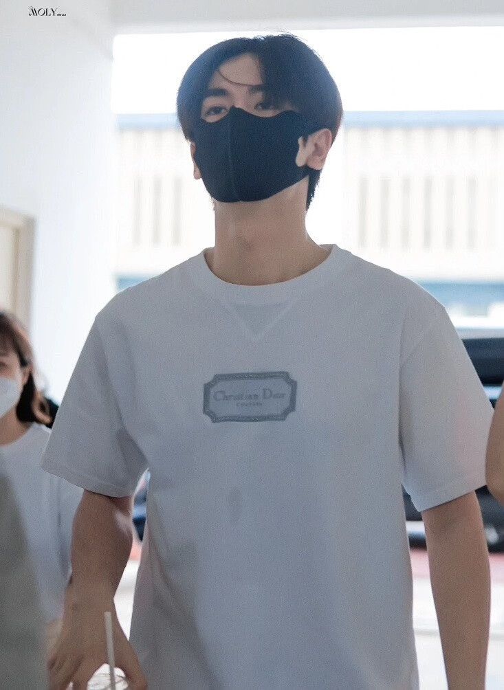 Dior Dior White Nameplate Slogan T-Shirt Size US M / EU 48-50 / 2 - 5 Thumbnail
