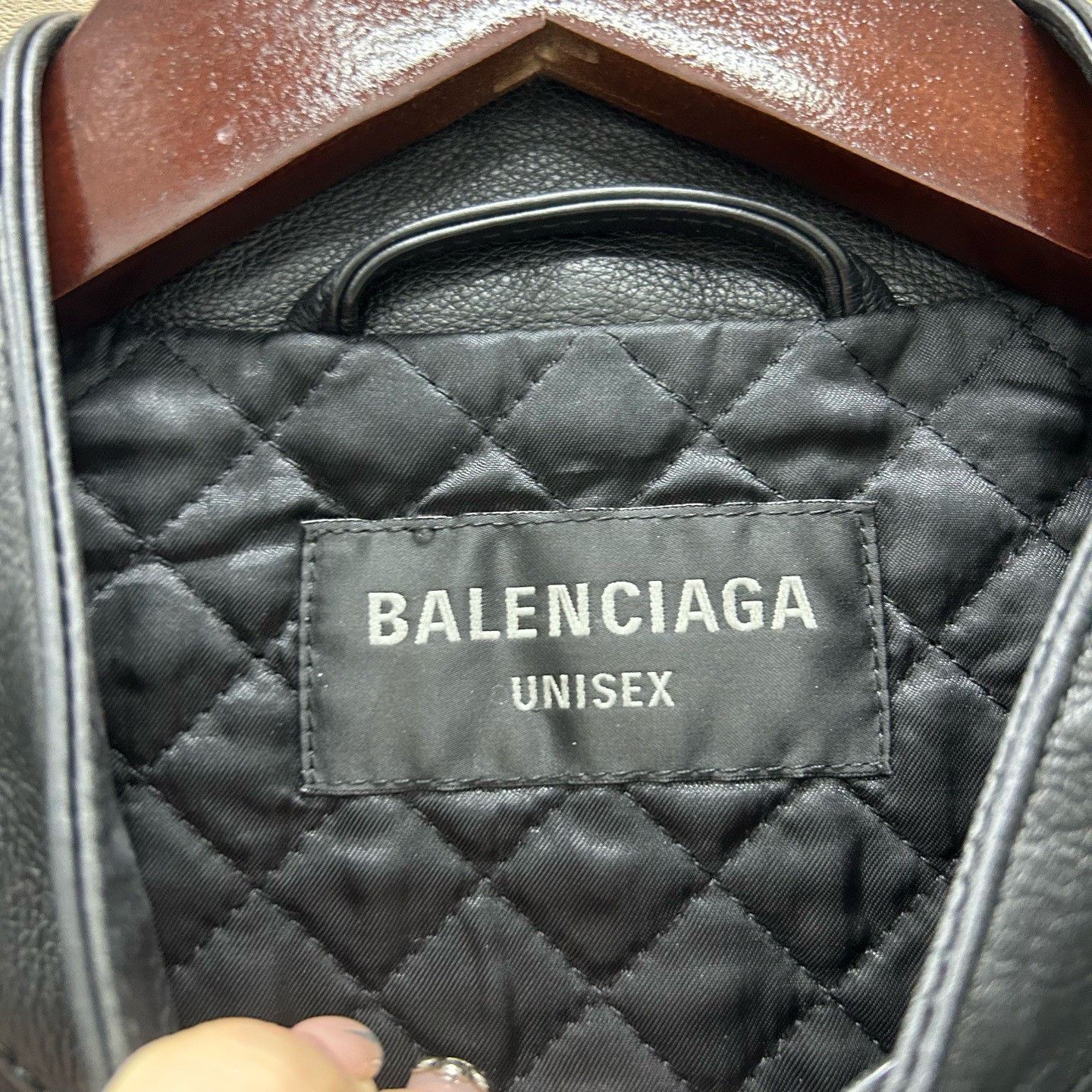 Balenciaga Balenciaga 23Winter Padded Shoulder Leather Jacket Size US L / EU 52-54 / 3 - 3 Thumbnail