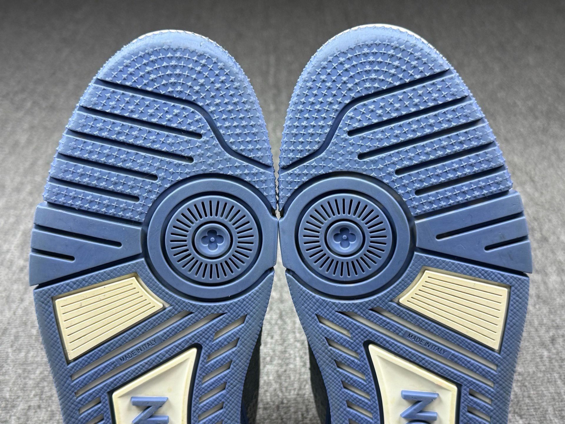 Louis Vuitton Louis Vuitton Training Blue Lowtop Sneakers 8 Men Size US 8 / EU 41 - 7 Thumbnail