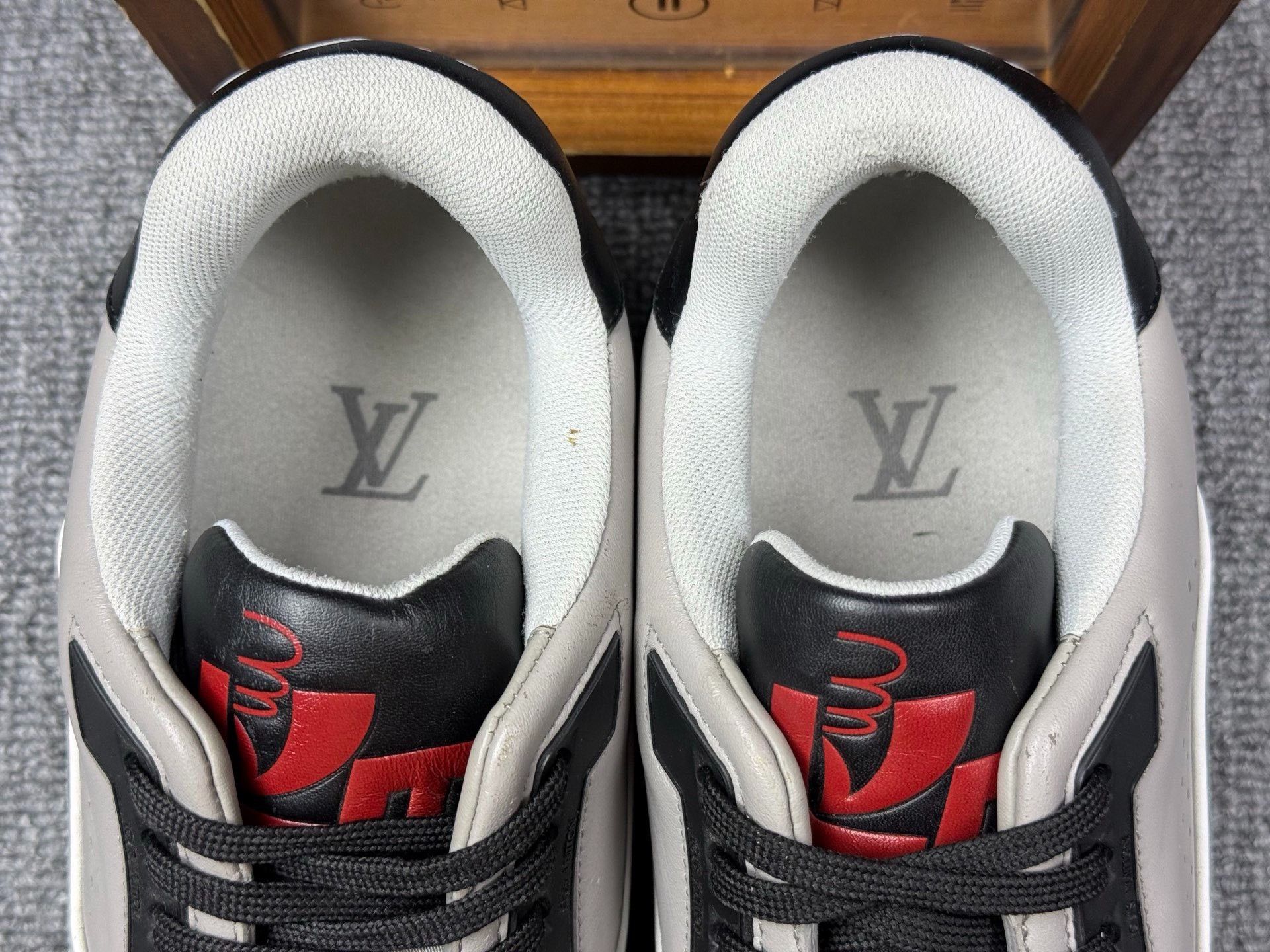 Louis Vuitton Louis Vuitton Training Multi Lowtop Sneakers 8 Men Size US 8 / EU 41 - 9 Thumbnail