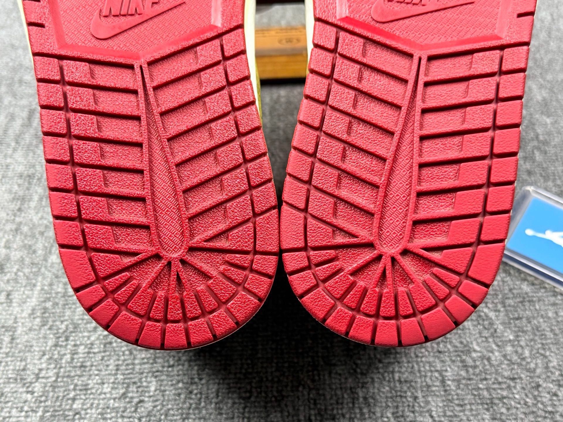 Nike Nike AJ1 Red Lowtop Sneakers 11 Men Size US 11 / EU 44 - 8 Thumbnail