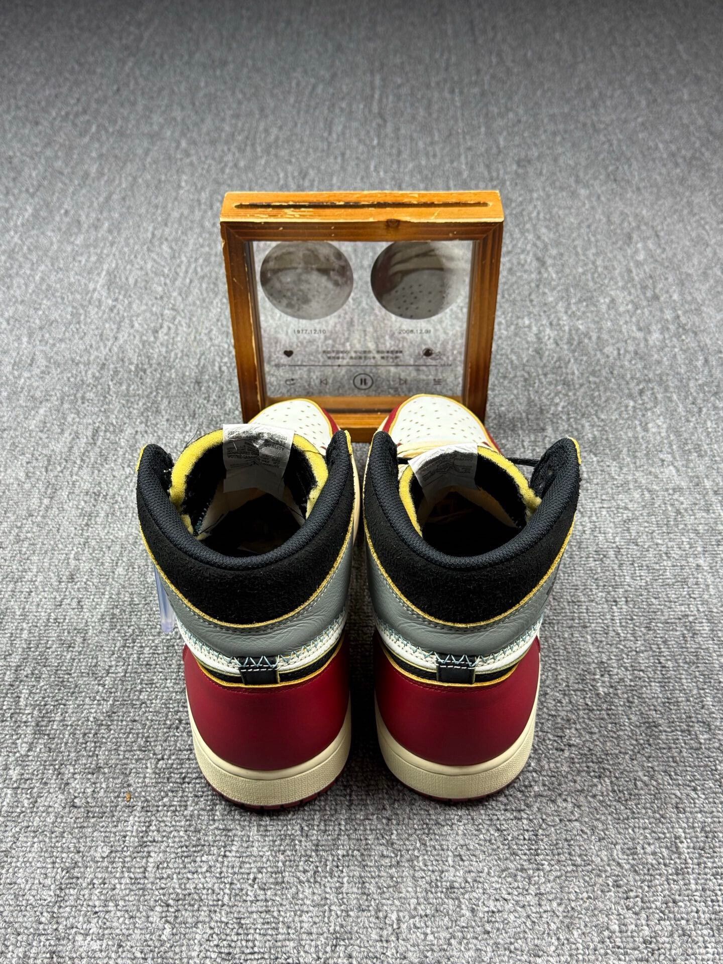 Nike Nike AJ1 Red Lowtop Sneakers 11 Men Size US 11 / EU 44 - 5 Thumbnail