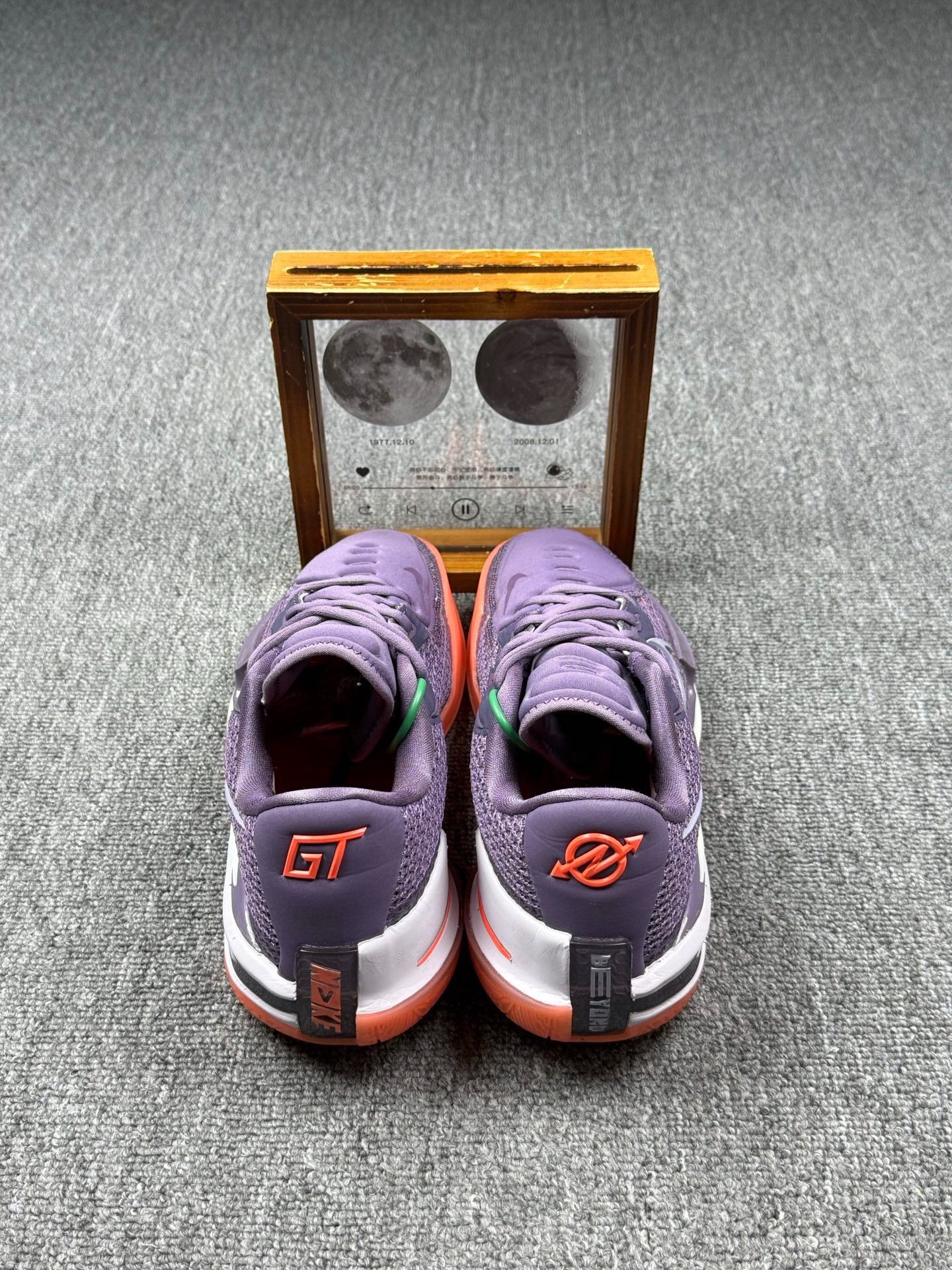 Nike Nike Purple Lowtop Sneakers 8 Men Size US 8 / EU 41 - 5 Thumbnail