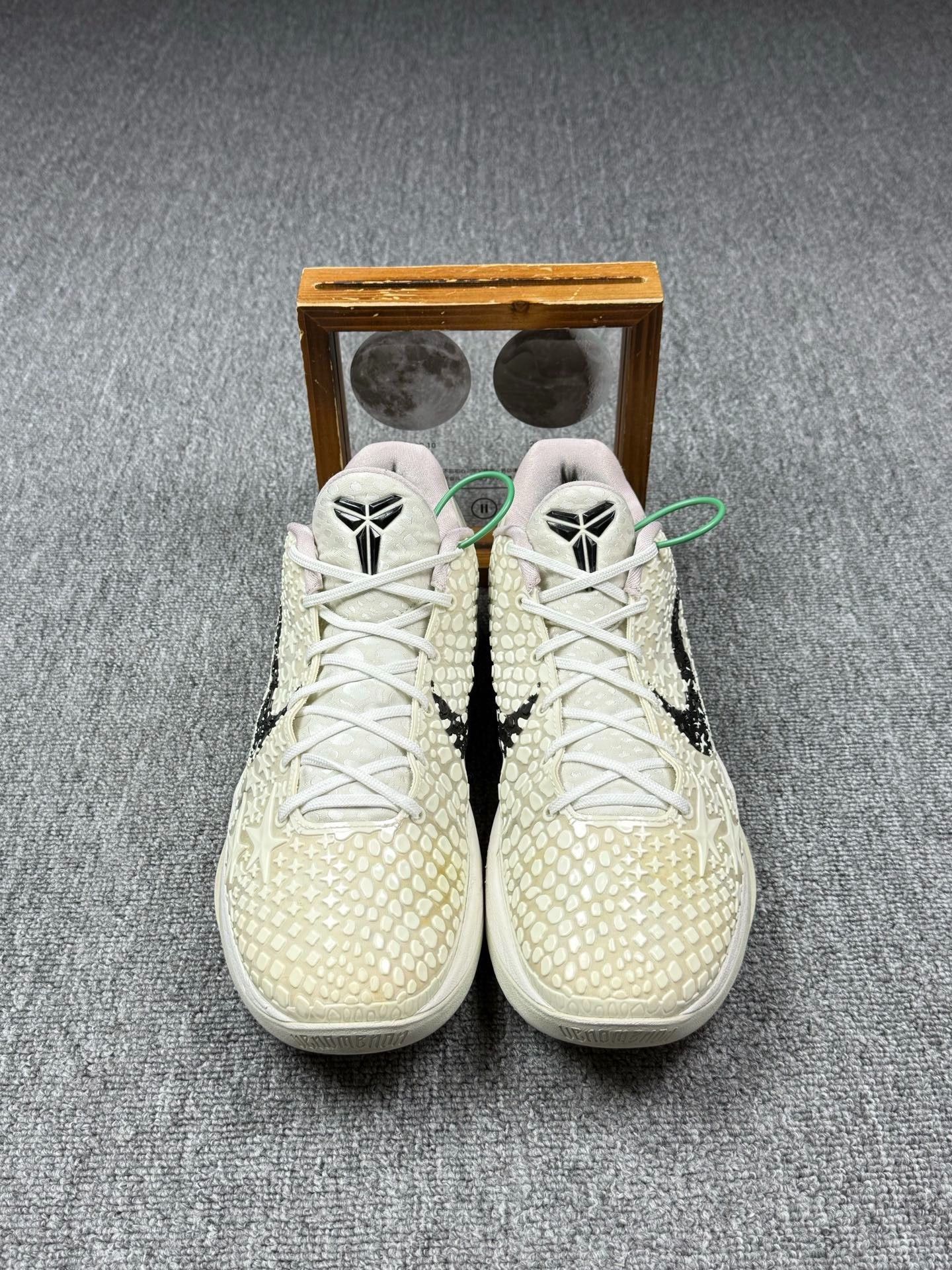 Nike Nike KOBE6 White Lowtop Sneakers 13 Men Size US 13 / EU 46 - 4 Thumbnail