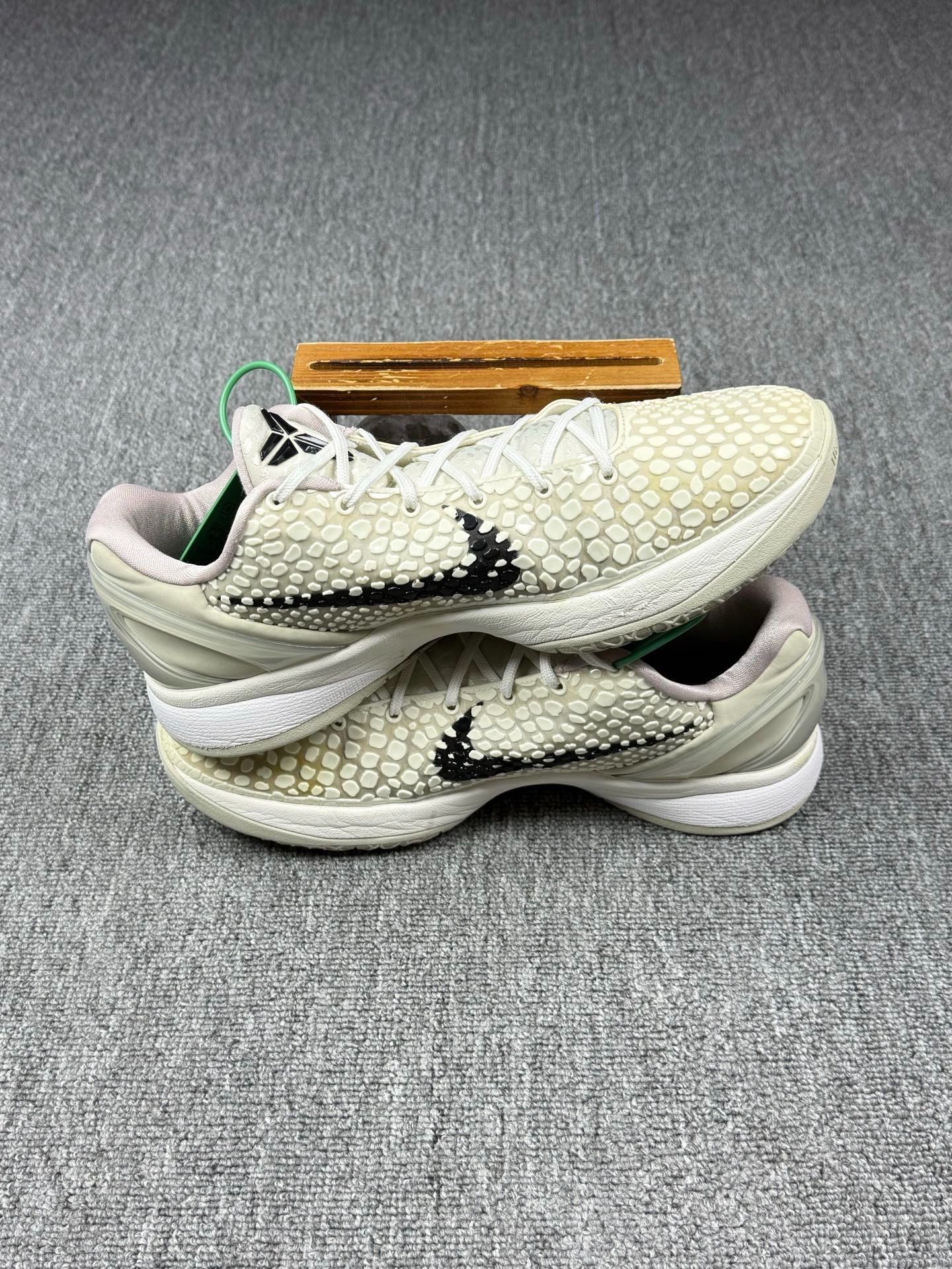 Nike Nike KOBE6 White Lowtop Sneakers 13 Men Size US 13 / EU 46 - 3 Thumbnail