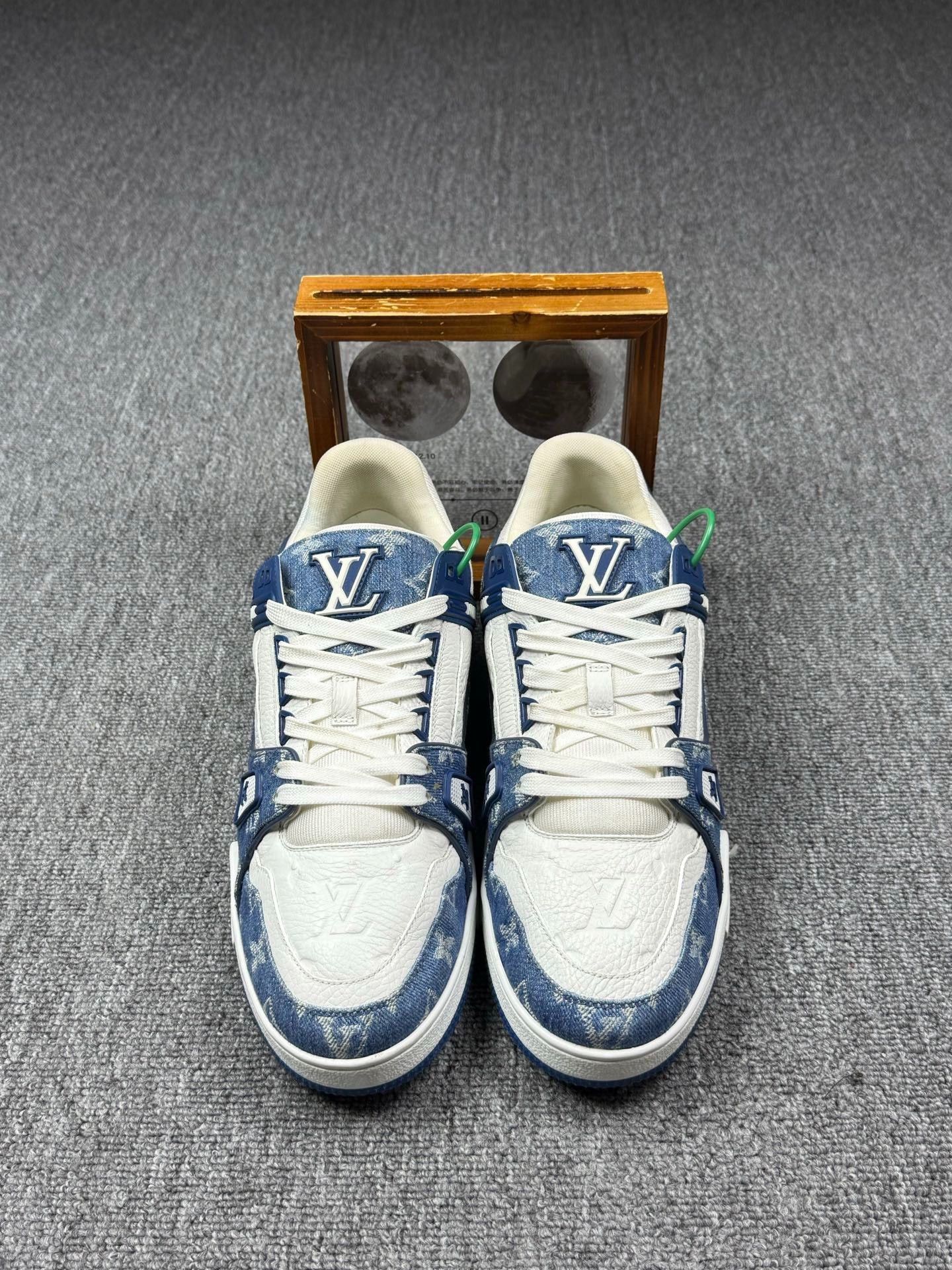 Louis Vuitton Louis Vuitton Training Blue Lowtop Sneakers 9 Men Size US 9 / EU 42 - 4 Thumbnail