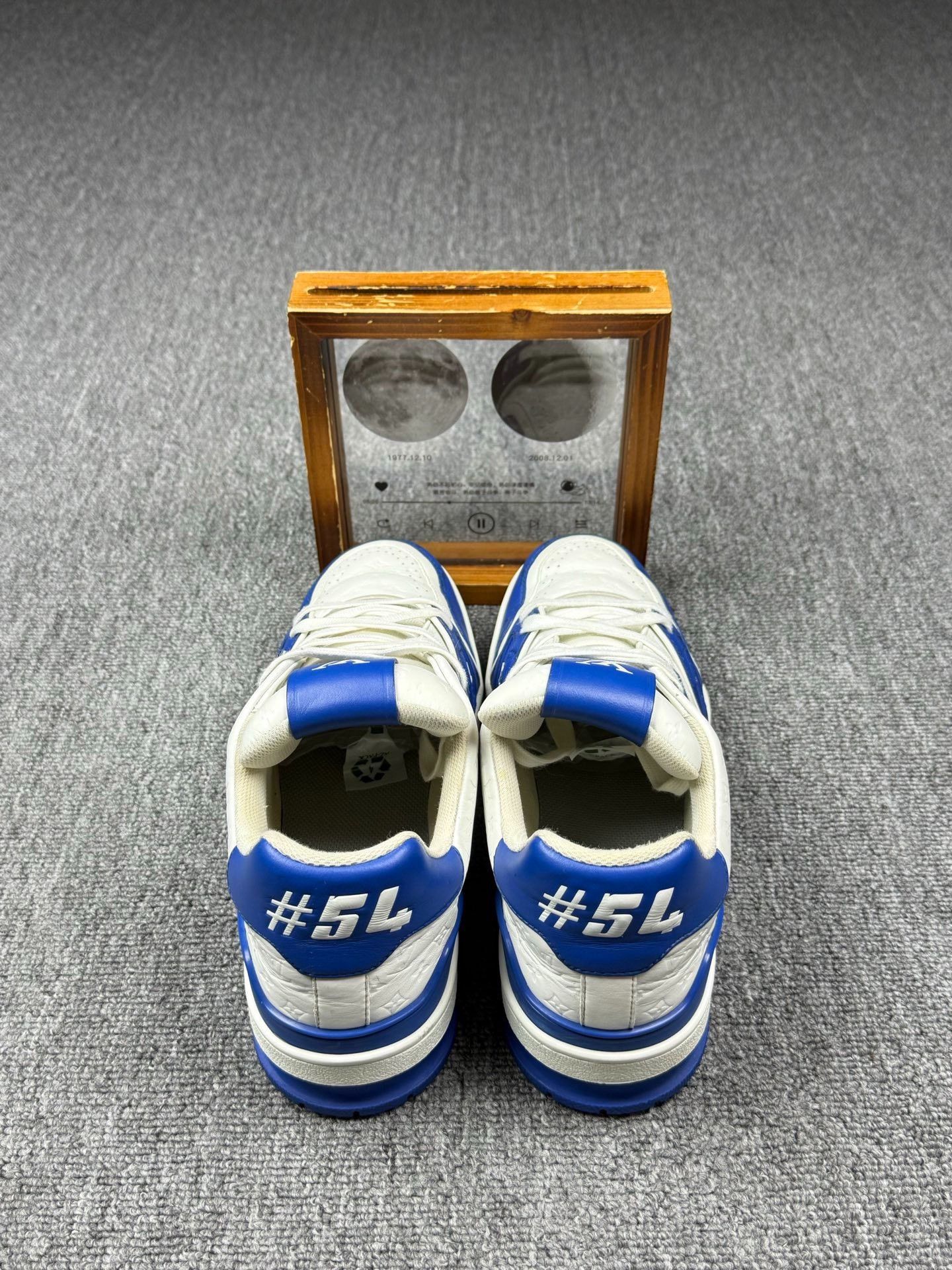 Louis Vuitton Louis Vuitton Training Blue Lowtop Sneakers 9 Men Size US 9 / EU 42 - 8 Thumbnail