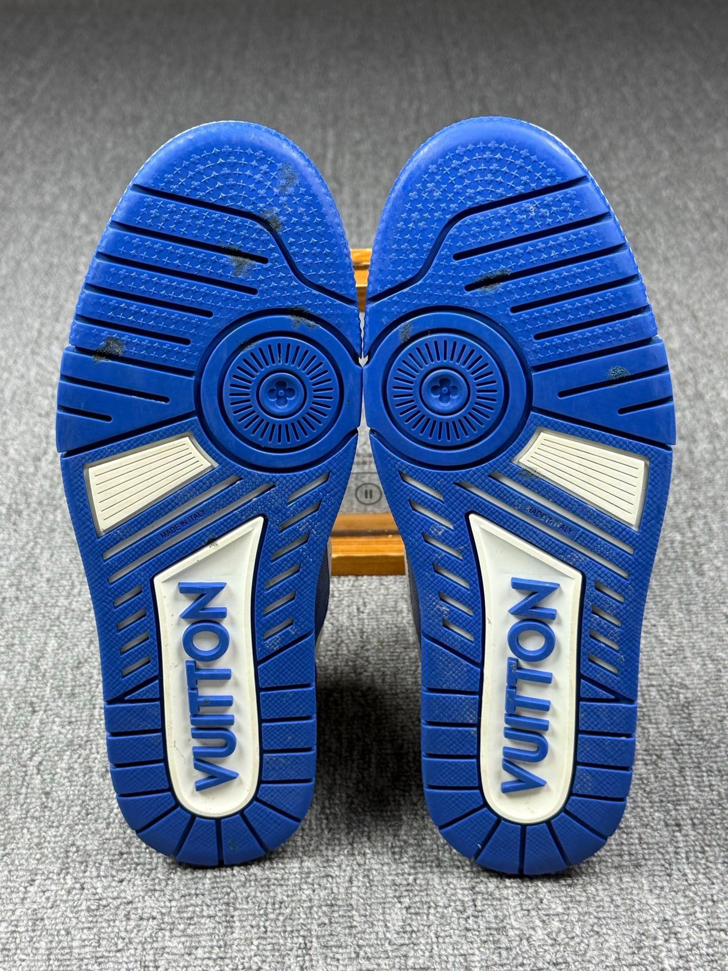 Louis Vuitton Louis Vuitton Training Blue Lowtop Sneakers 9 Men Size US 9 / EU 42 - 5 Thumbnail