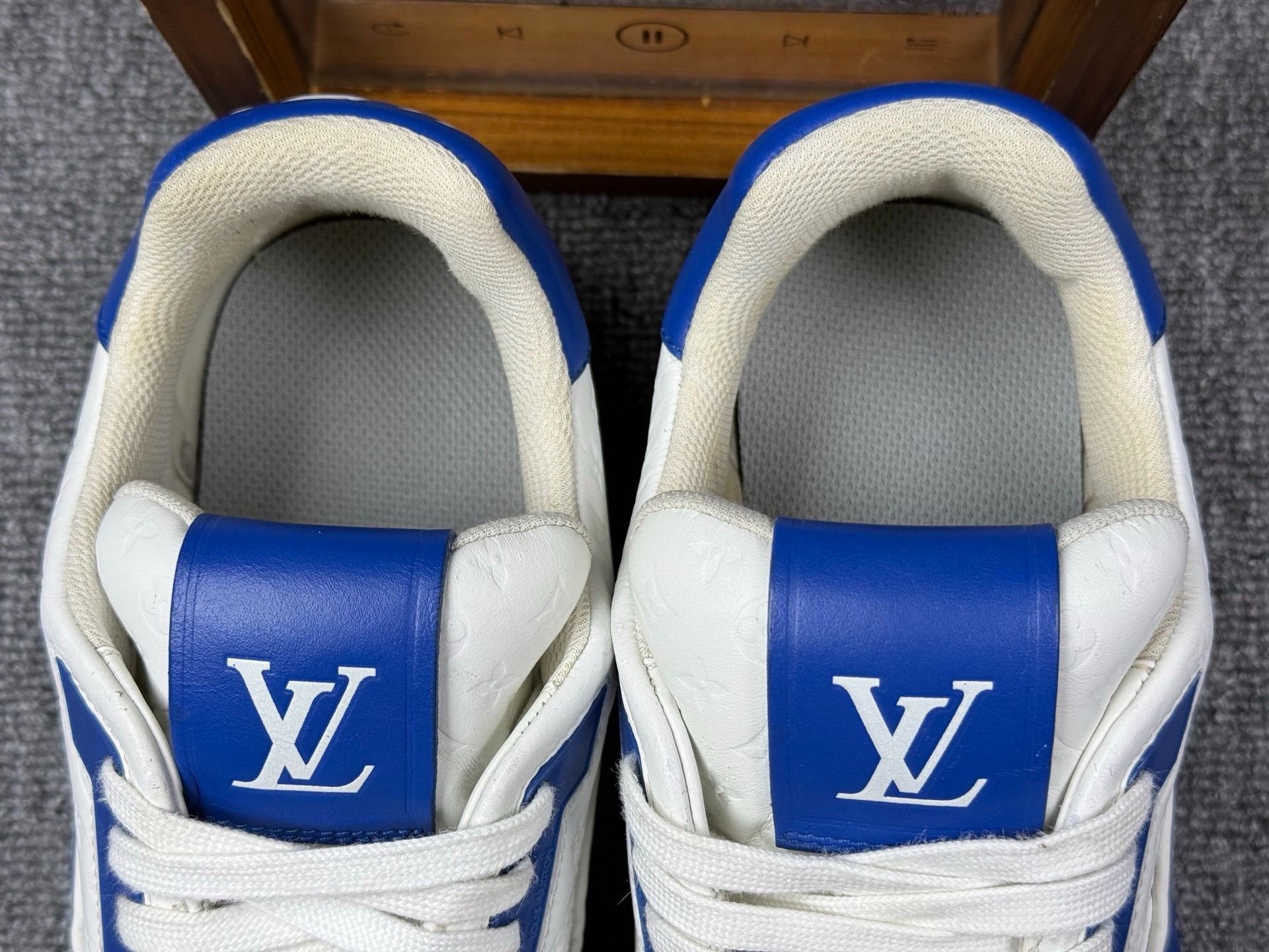 Louis Vuitton Louis Vuitton Training Blue Lowtop Sneakers 9 Men Size US 9 / EU 42 - 9 Thumbnail