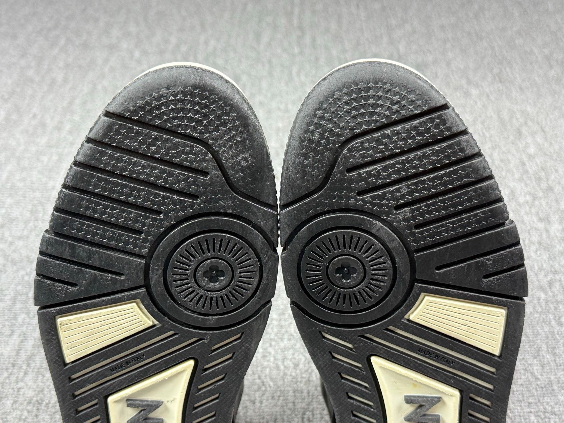 Louis Vuitton Louis Vuitton Training Black Lowtop Sneakers 9 Men Size US 9 / EU 42 - 7 Thumbnail
