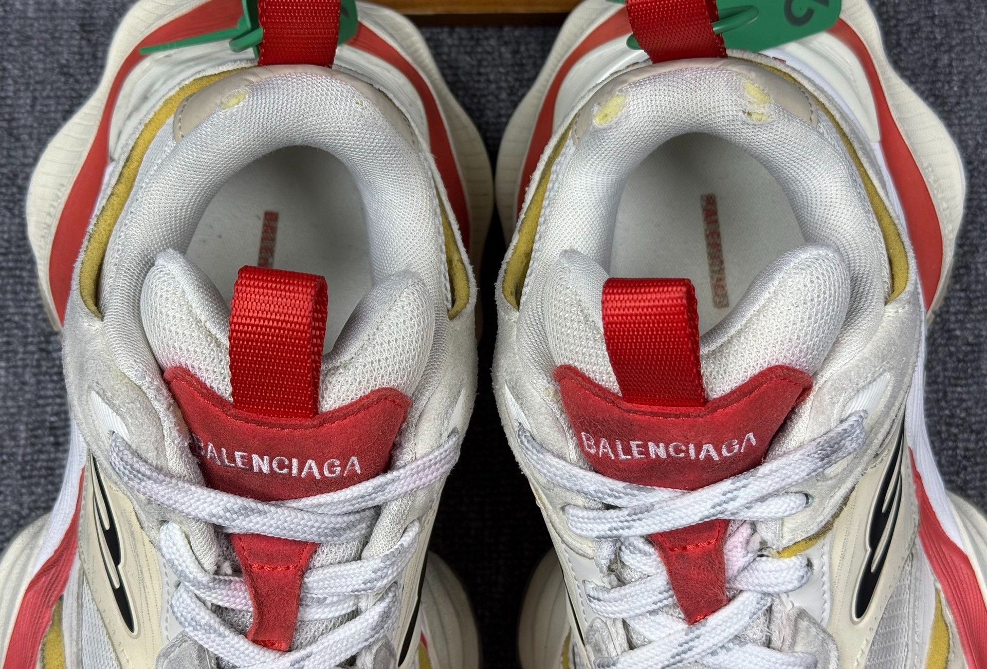 Balenciaga Balenciaga Distressed Red Lowtop Sneakers 9 Men Size US 9 / EU 42 - 9 Thumbnail
