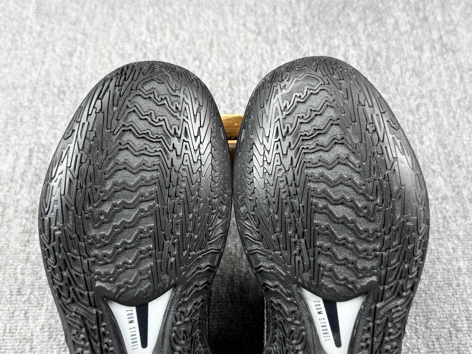 Nike Nike Black Lowtop Sneakers 9 Men Size US 9 / EU 42 - 7 Thumbnail