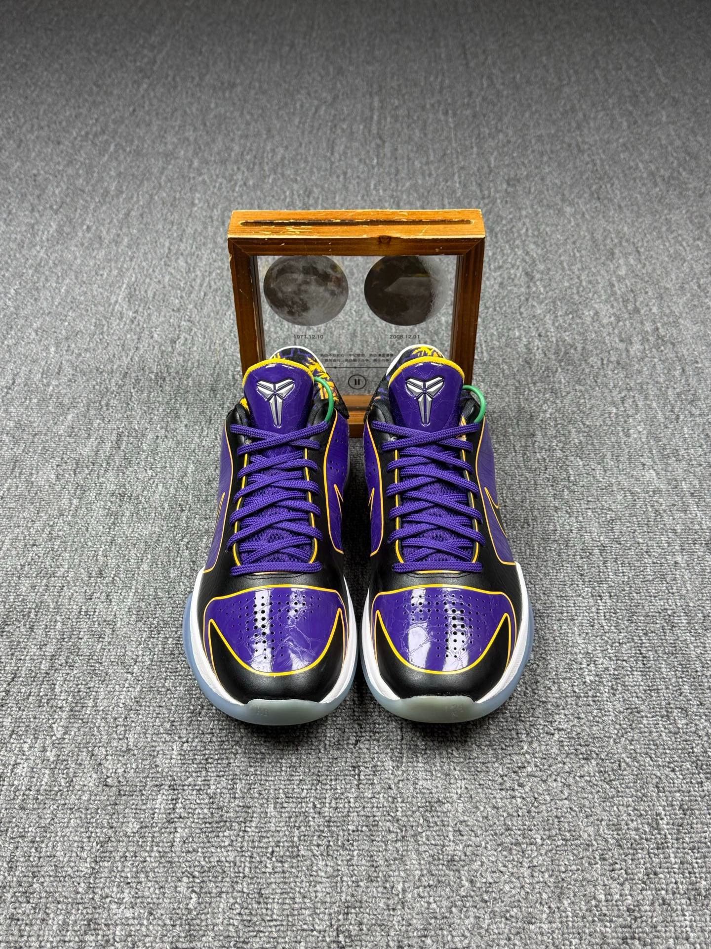 Nike Nike KOBE5 Purple Lowtop Sneakers 8 Men Size US 8 / EU 41 - 4 Thumbnail