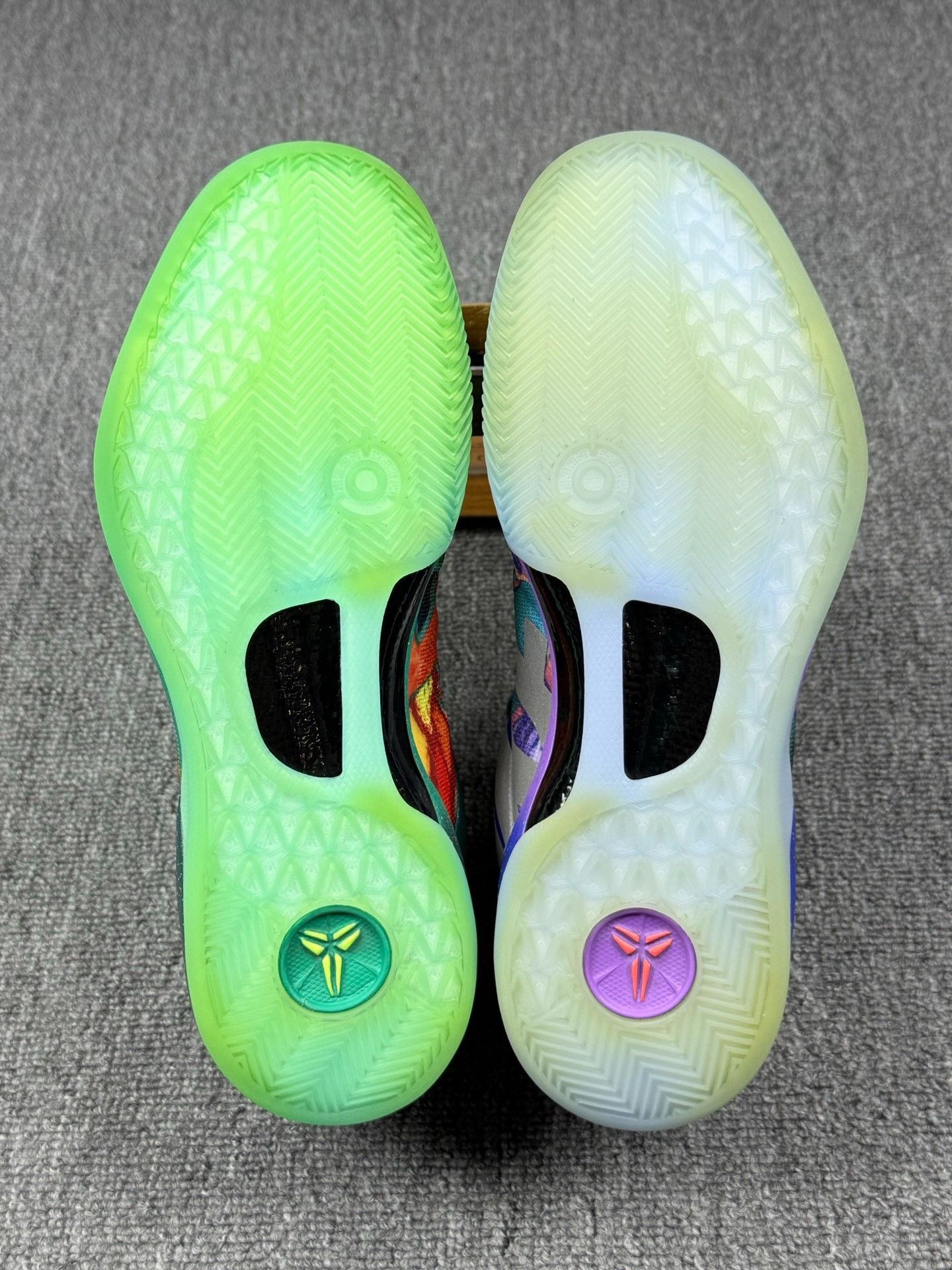 Nike Nike KOBE8 Multi Lowtop Sneakers 11 Men Size US 11 / EU 44 - 6 Thumbnail