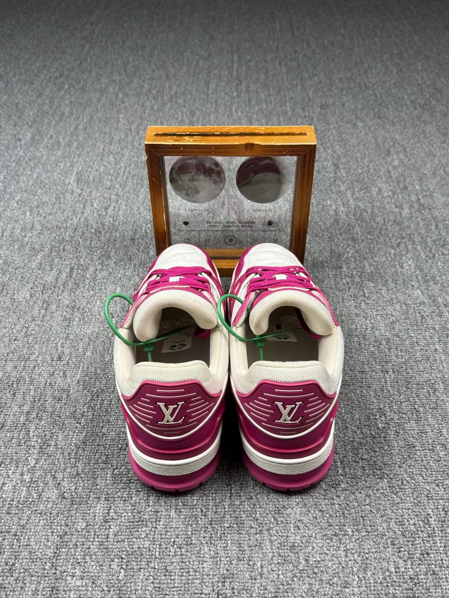 Louis Vuitton Louis Vuitton Training Multi Lowtop Sneakers 9 Men Size US 9 / EU 42 - 8 Thumbnail