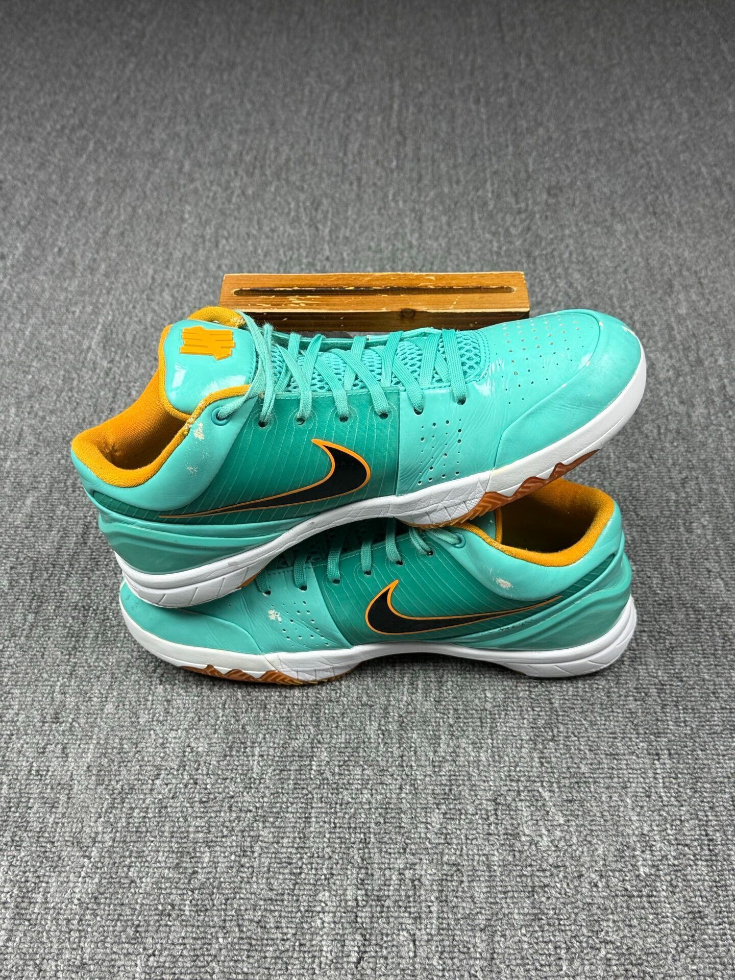 Nike Nike KOBE4 Blue Lowtop Sneakers 11 Men Size US 11 / EU 44 - 3 Thumbnail
