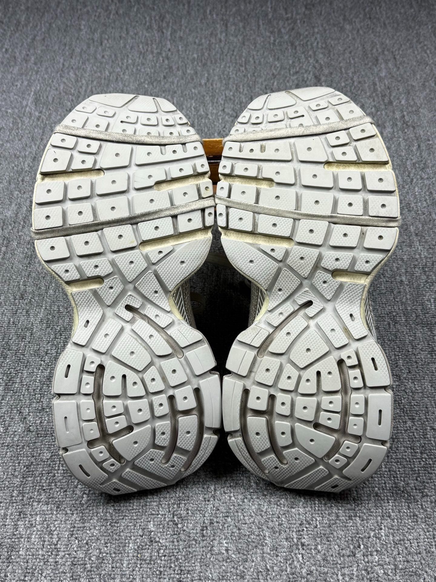 Balenciaga Balenciaga Multi Lowtop Sneakers 10 Men Size US 10 / EU 43 - 6 Thumbnail