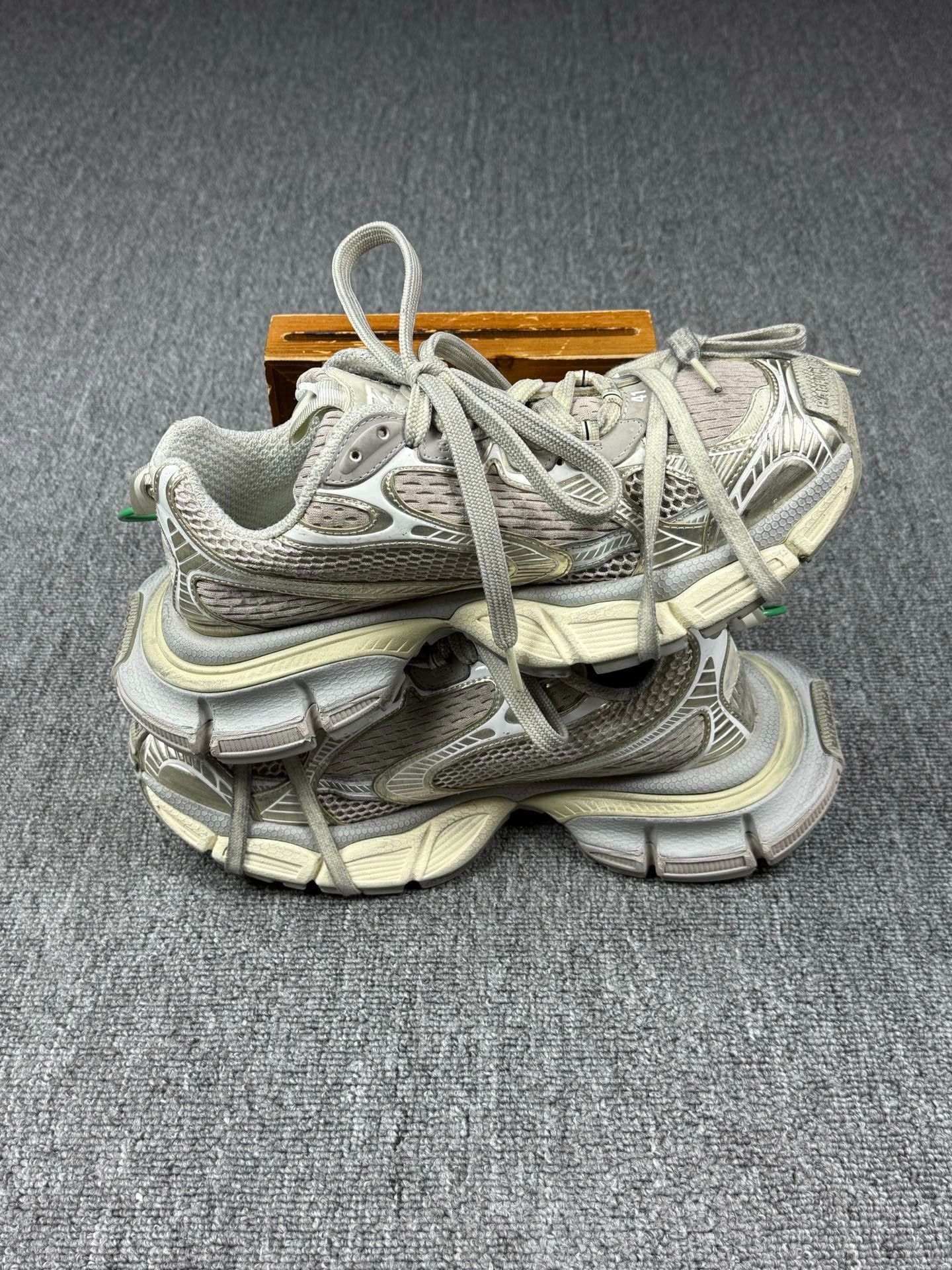 Balenciaga Balenciaga Multi Lowtop Sneakers 8 Men Size US 8 / EU 41 - 3 Thumbnail