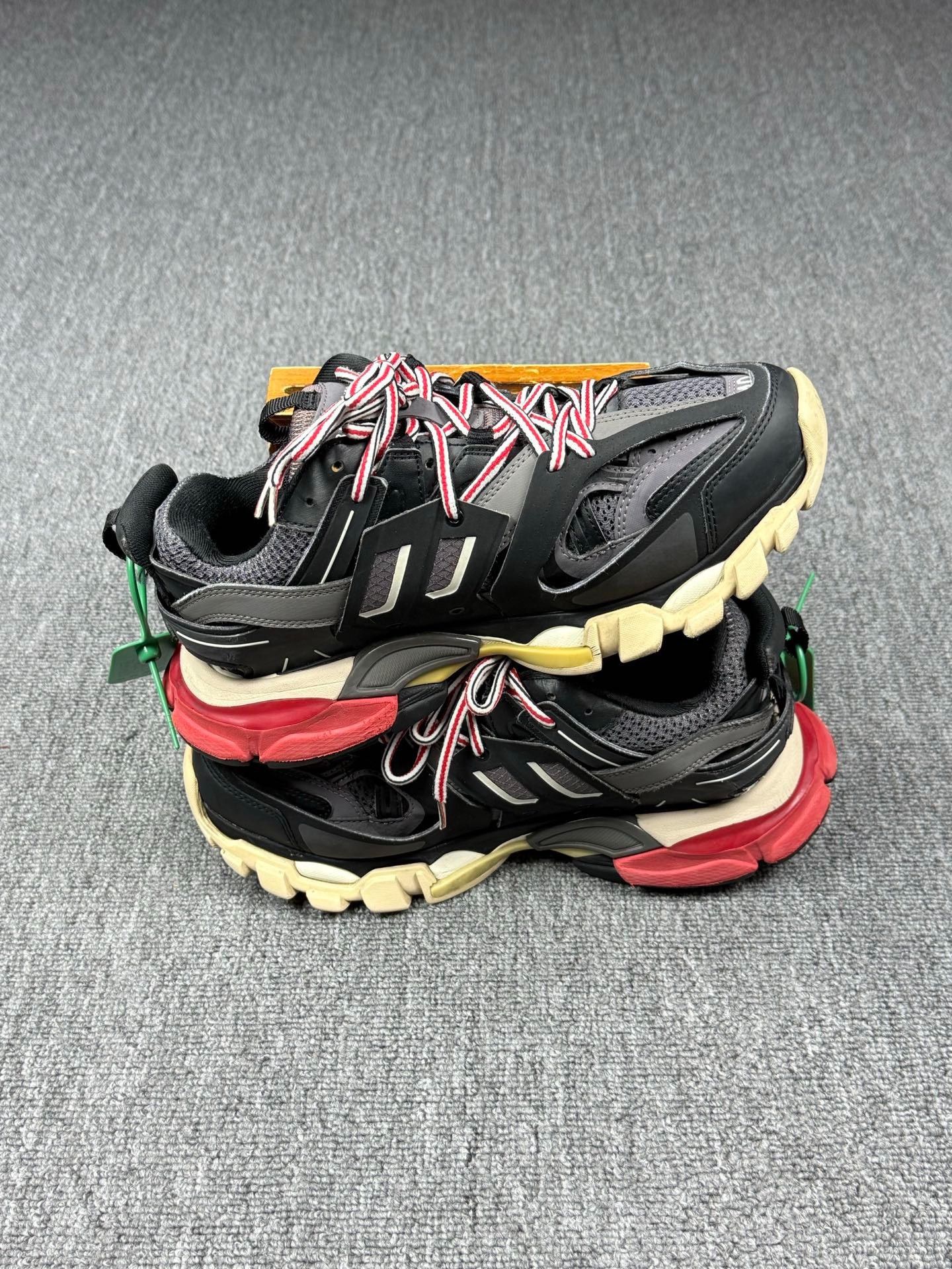 Balenciaga Balenciaga Black Lowtop Sneakers 7 Men Size US 7 / EU 40 - 3 Thumbnail