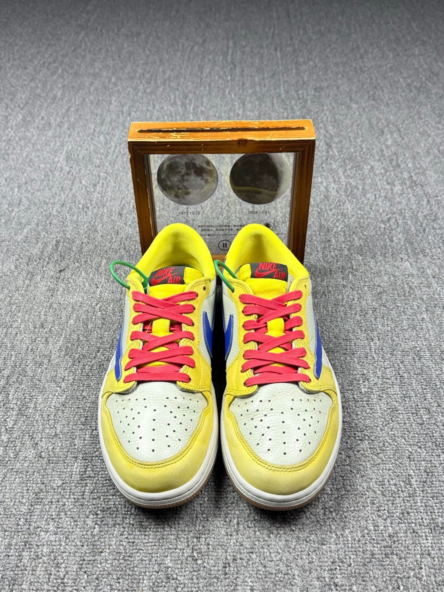 Nike Nike AJ1 Gold Lowtop Sneakers 9 Men Size US 9 / EU 42 - 4 Thumbnail