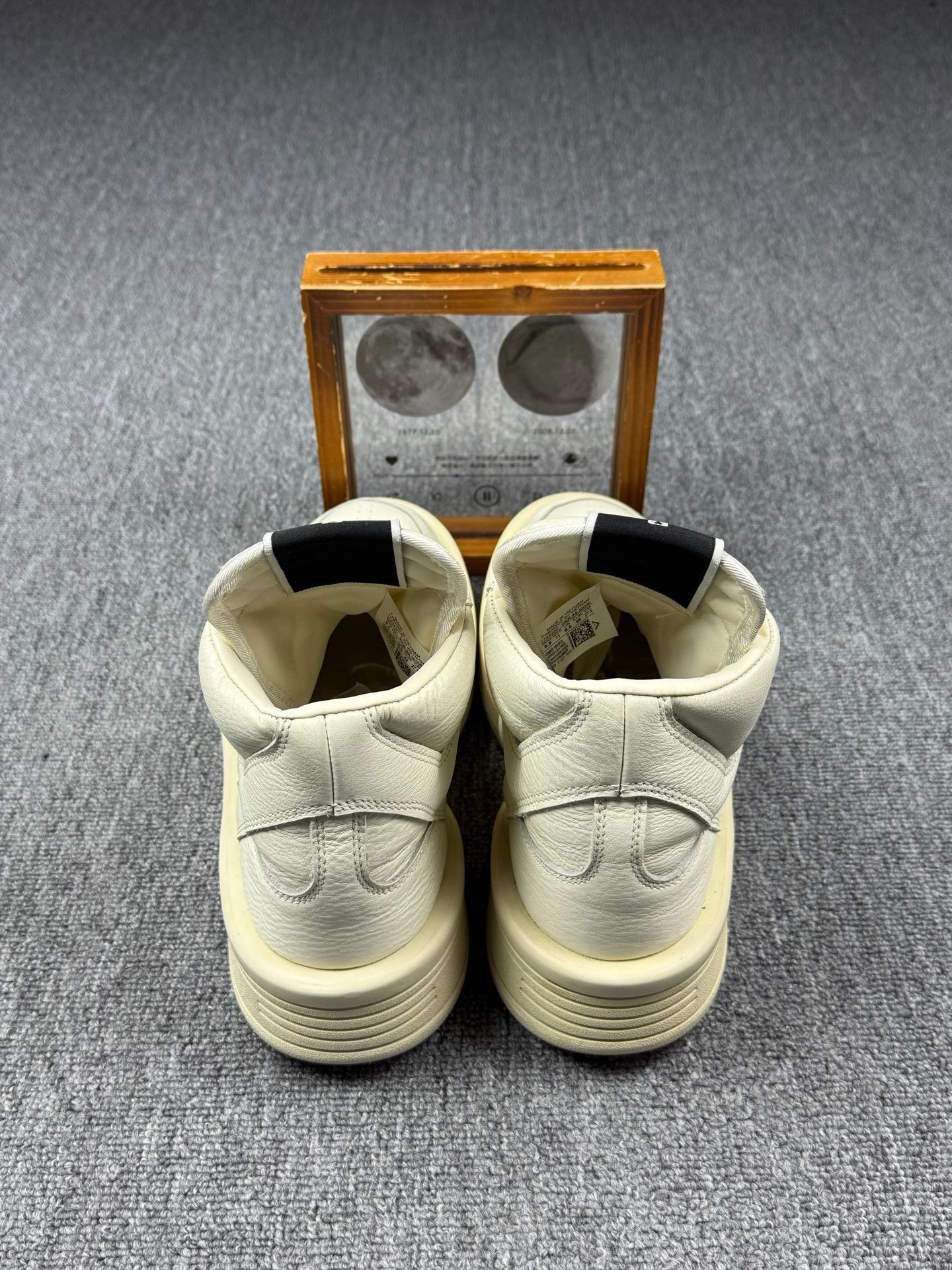 Rick Owens Rick Owens White Lowtop Sneakers 10 Men Size US 10 / EU 43 - 5 Thumbnail
