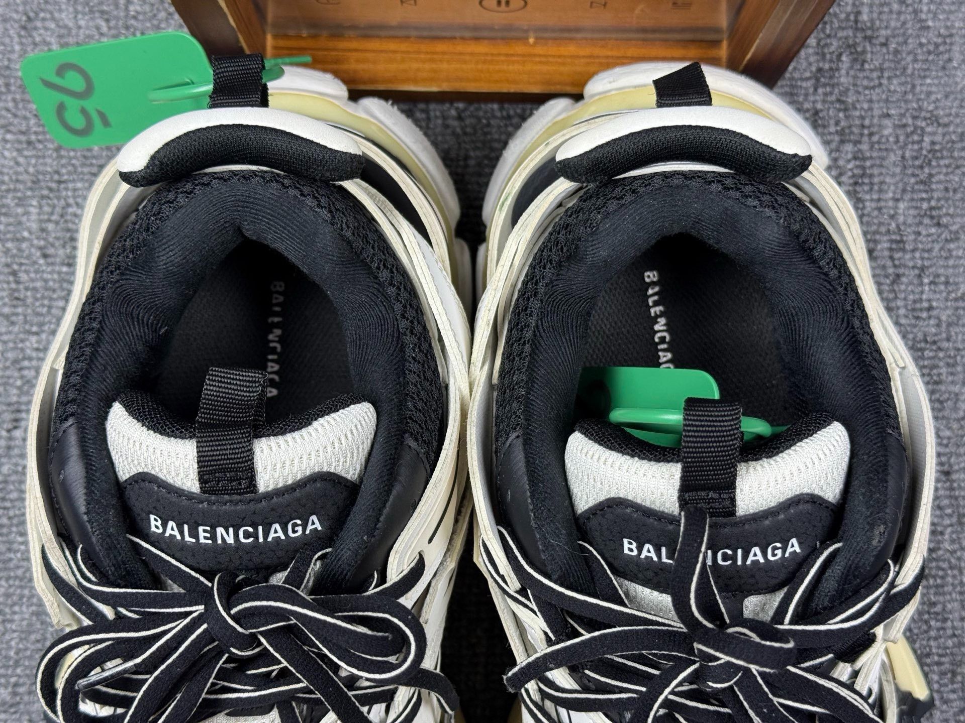 Balenciaga Balenciaga Multi Lowtop Sneakers 9 Men Size US 9 / EU 42 - 9 Thumbnail