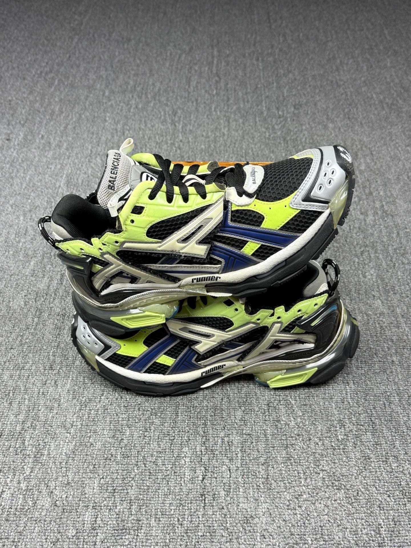 Balenciaga Running Multi Lowtop Sneakers 9 Men