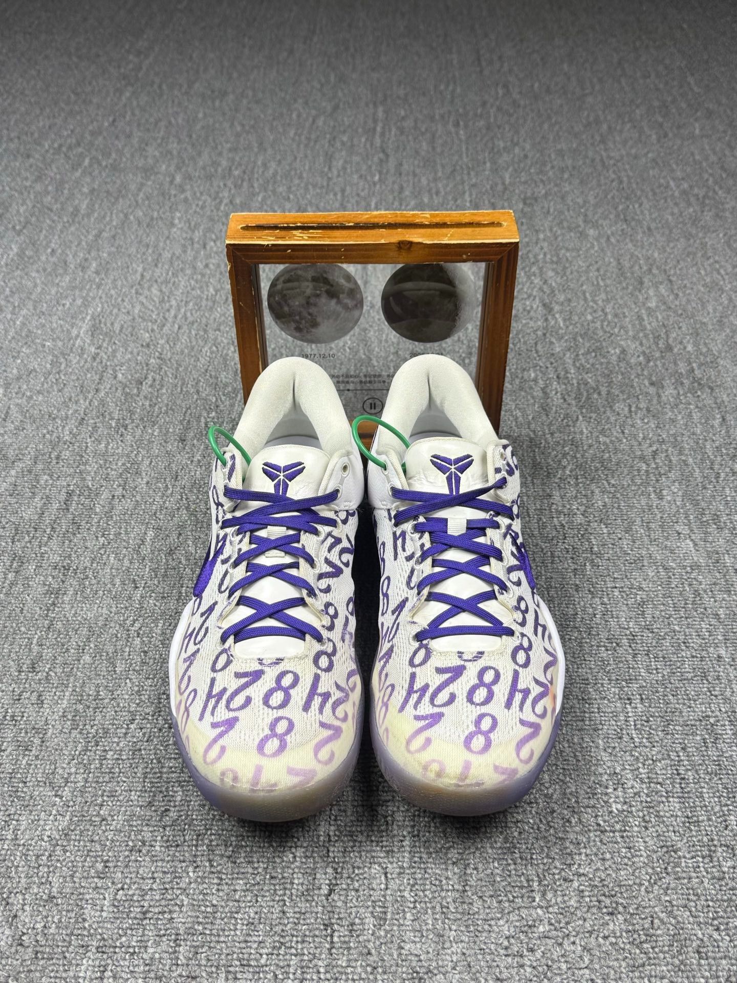 Nike Nike KOBE8 White Lowtop Sneakers 10 Men Size US 10 / EU 43 - 4 Thumbnail