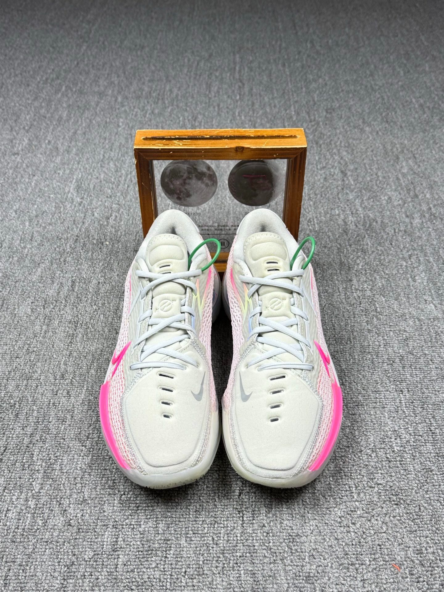 Nike Nike Pink Lowtop Sneakers 11 Men Size US 11 / EU 44 - 4 Thumbnail