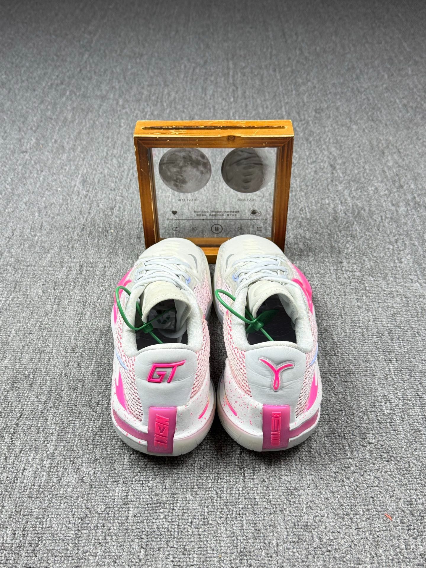 Nike Nike Pink Lowtop Sneakers 11 Men Size US 11 / EU 44 - 5 Thumbnail