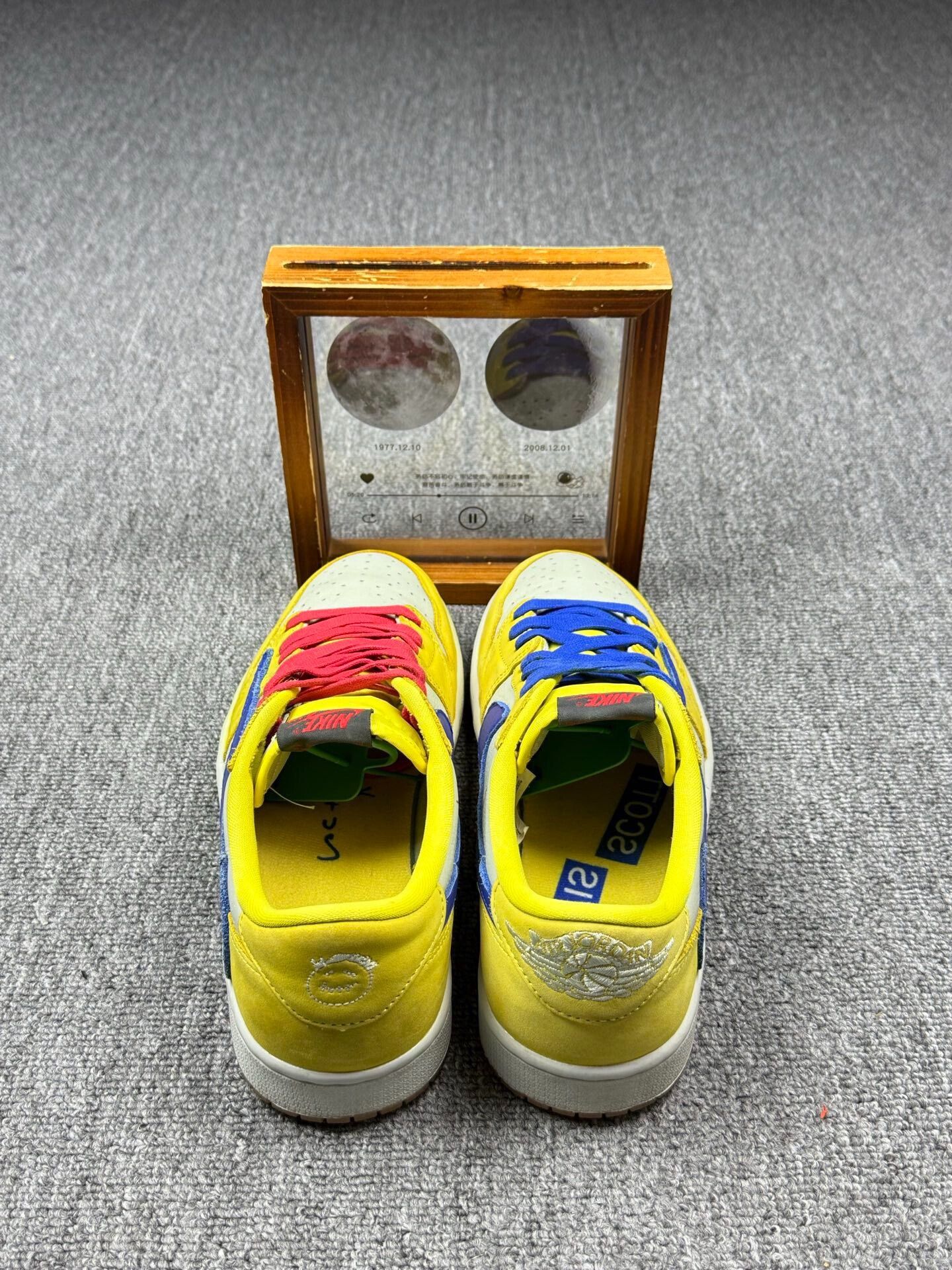 Nike Nike AJ1 Gold Lowtop Sneakers 9 Men Size US 9 / EU 42 - 5 Thumbnail