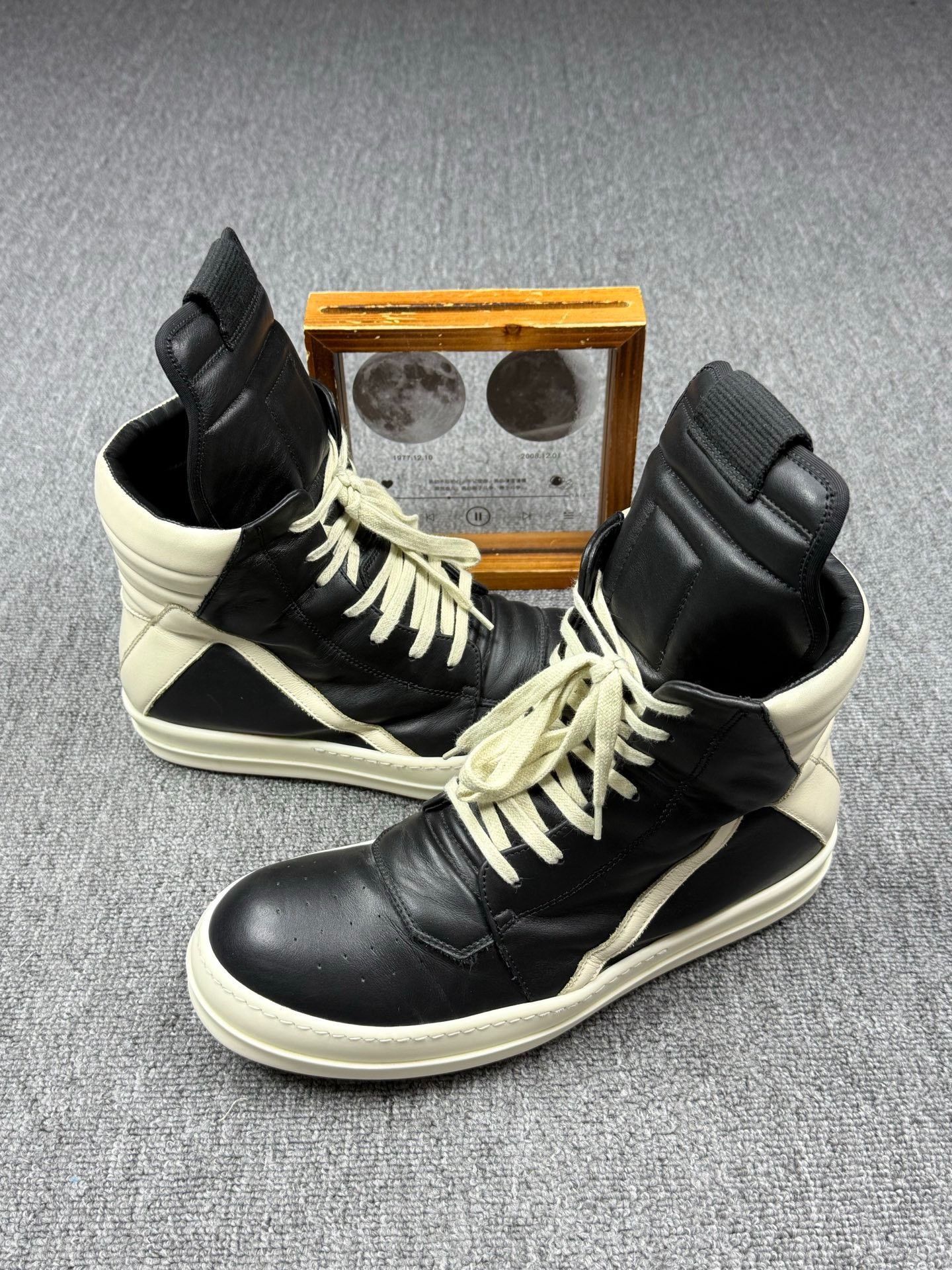 Rick Owens Rick Owens Black Hitop Sneakers 10 Men Size US 10 / EU 43 - 2 Thumbnail