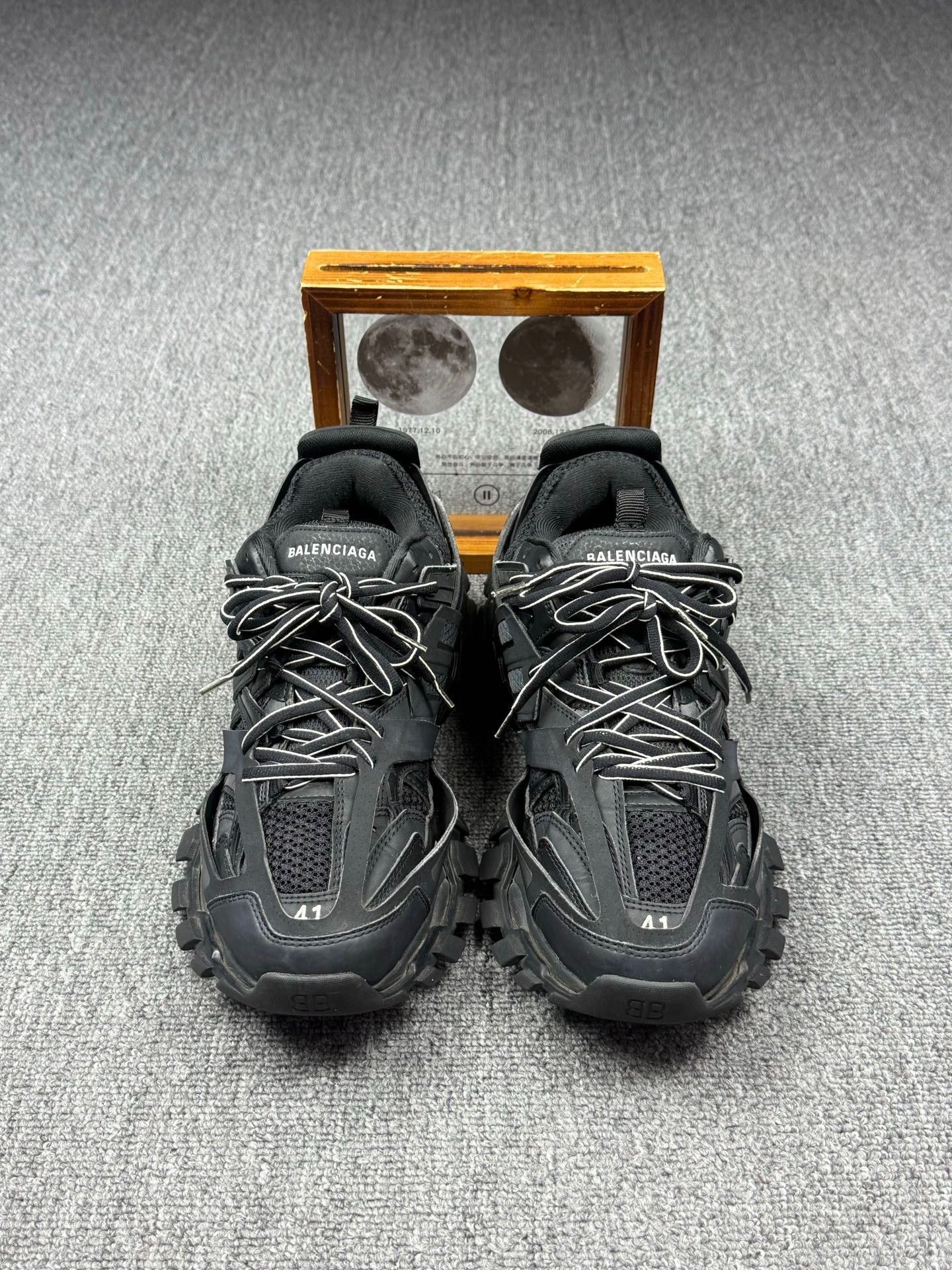 Balenciaga Balenciaga Black Lowtop Sneakers 8 Men Size US 8 / EU 41 - 4 Thumbnail