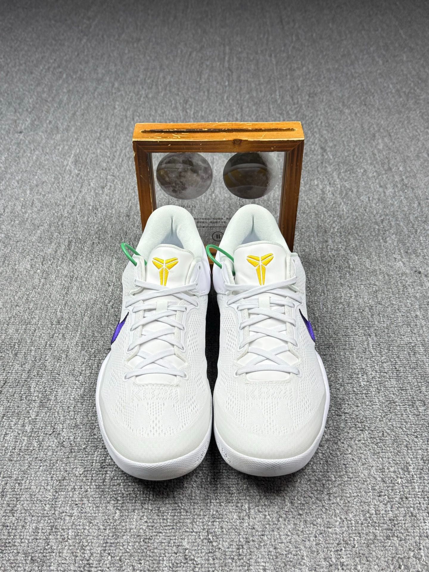Nike Nike KOBE8 Purple Lowtop Sneakers 11 Men Size US 11 / EU 44 - 4 Thumbnail