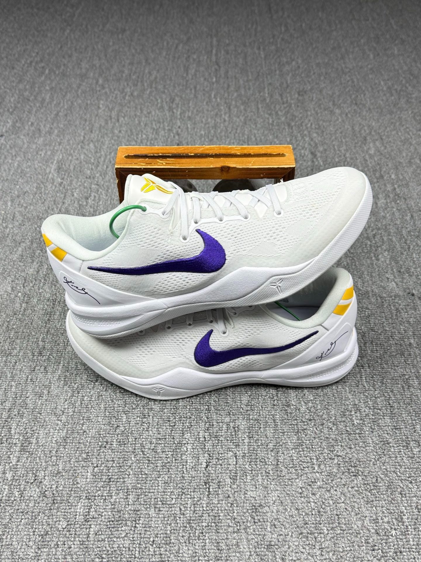 Nike Nike KOBE8 Purple Lowtop Sneakers 11 Men Size US 11 / EU 44 - 2 Thumbnail